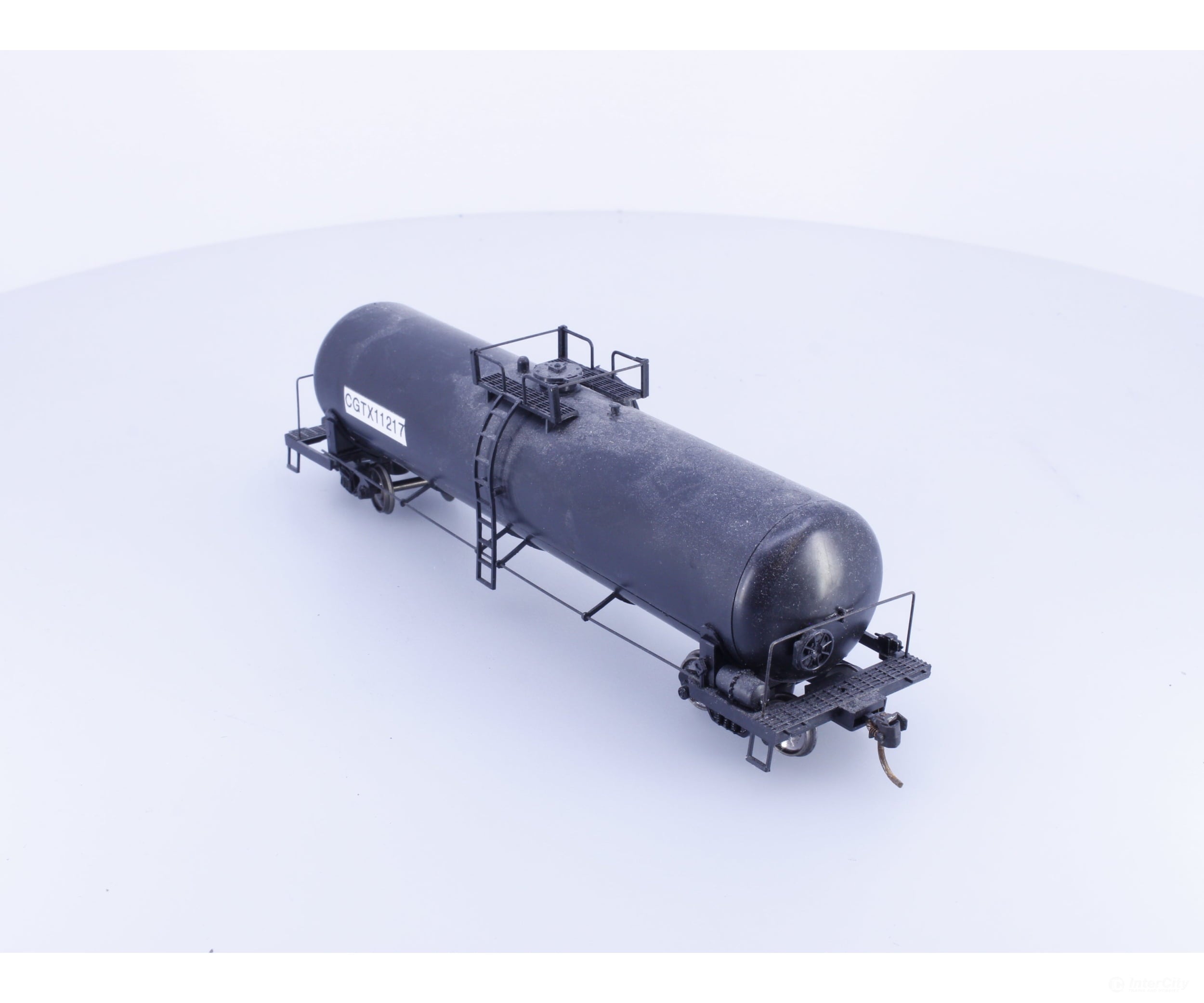 Roundhouse 1370 HO 50’ Tank Car #2 Canadian General Transit (CGLX/CGTX) 11217 - Freight Cars