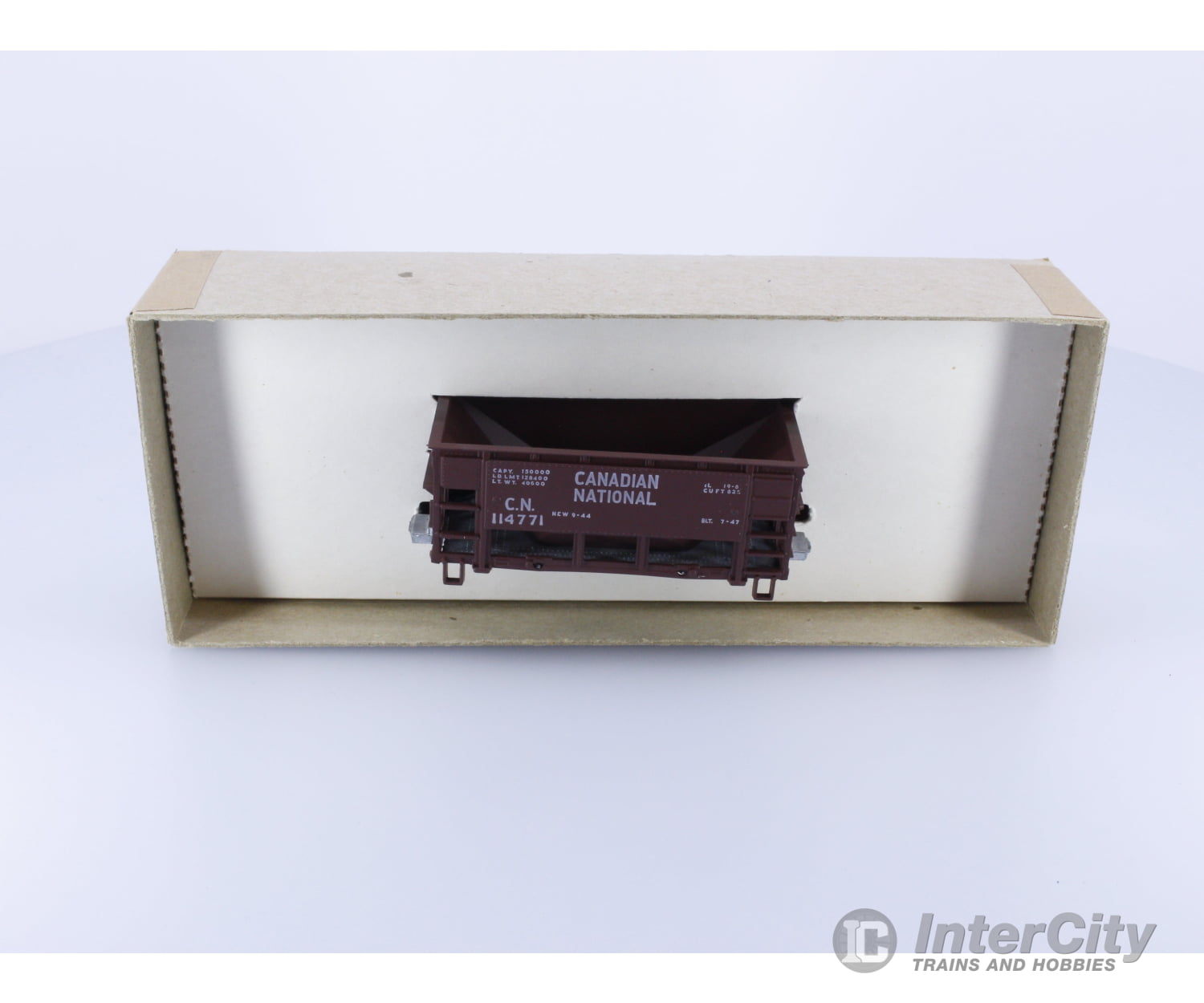 Roundhouse 1422 HO Ore Car Kit Canadian National (CN) 114771 Freight Cars