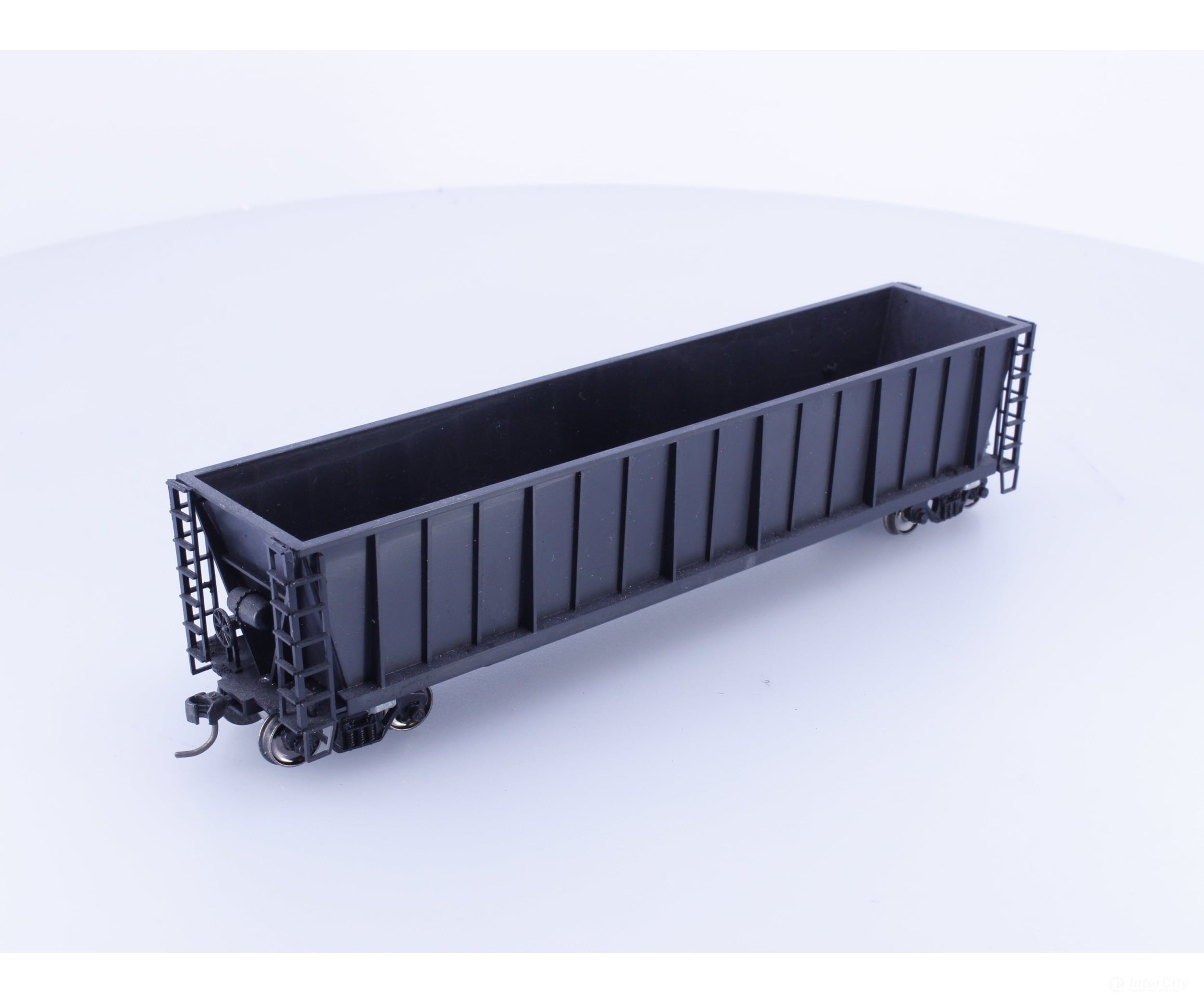 Roundhouse 1660 HO 50’ Bathtub Gondola #12 Undecorated - Freight Cars
