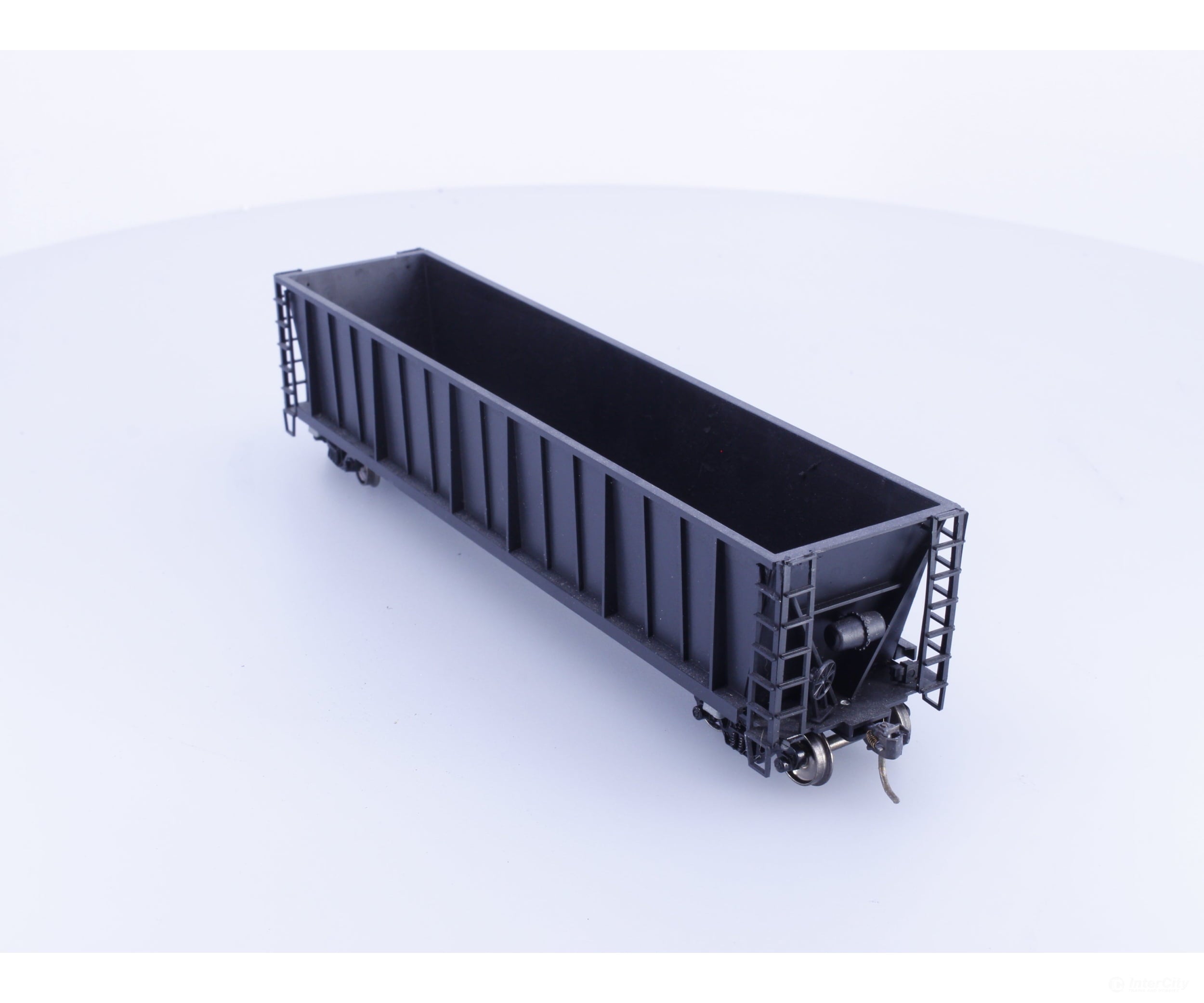 Roundhouse 1660 HO 50’ Bathtub Gondola #13 Undecorated - Freight Cars