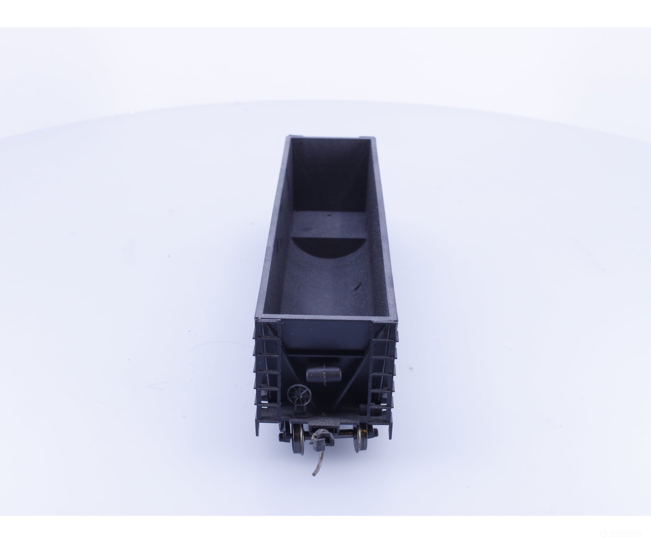 Roundhouse 1660 HO 50’ Bathtub Gondola #22 Undecorated - Freight Cars