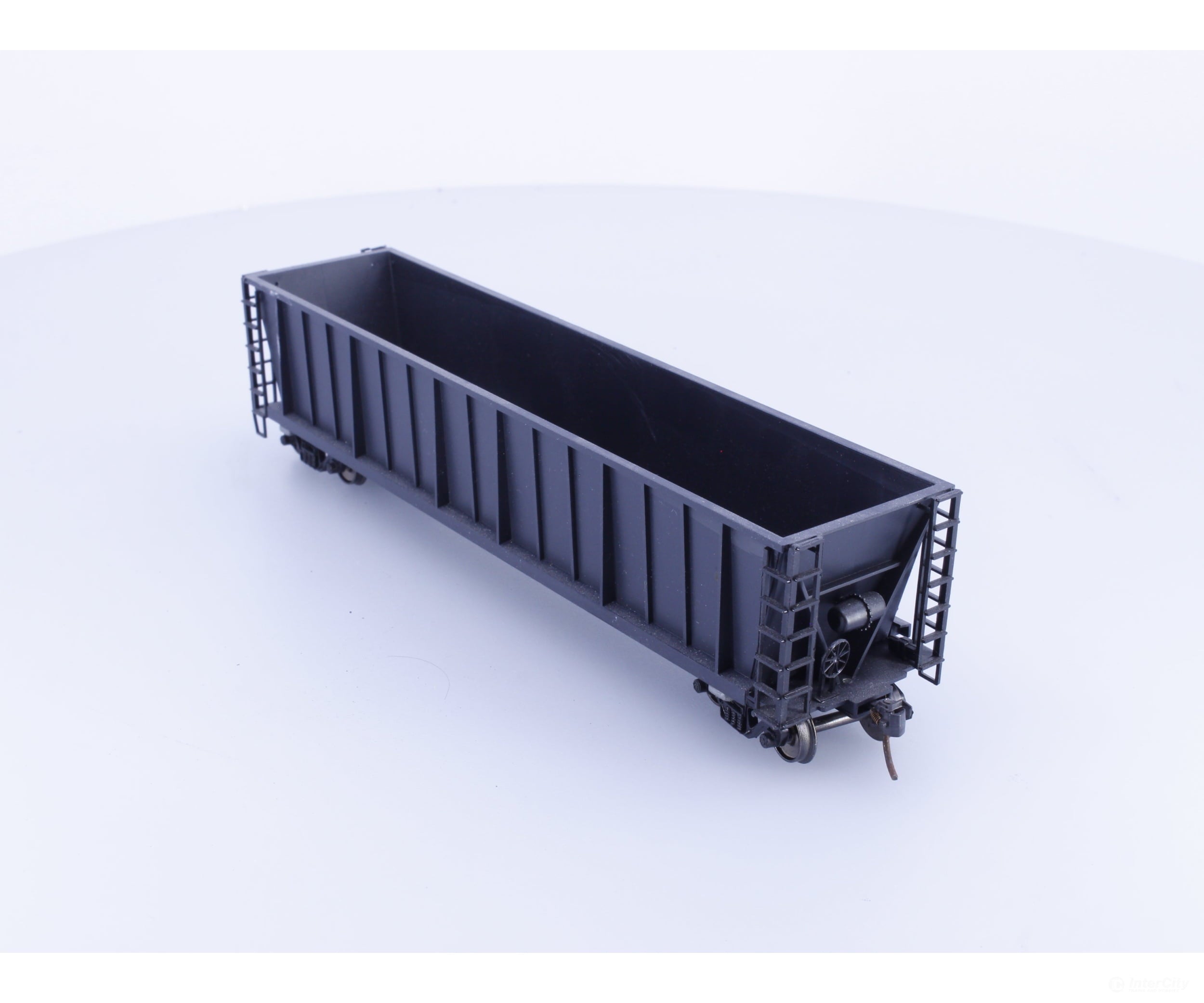Roundhouse 1660 HO 50’ Bathtub Gondola #24 Undecorated - Freight Cars