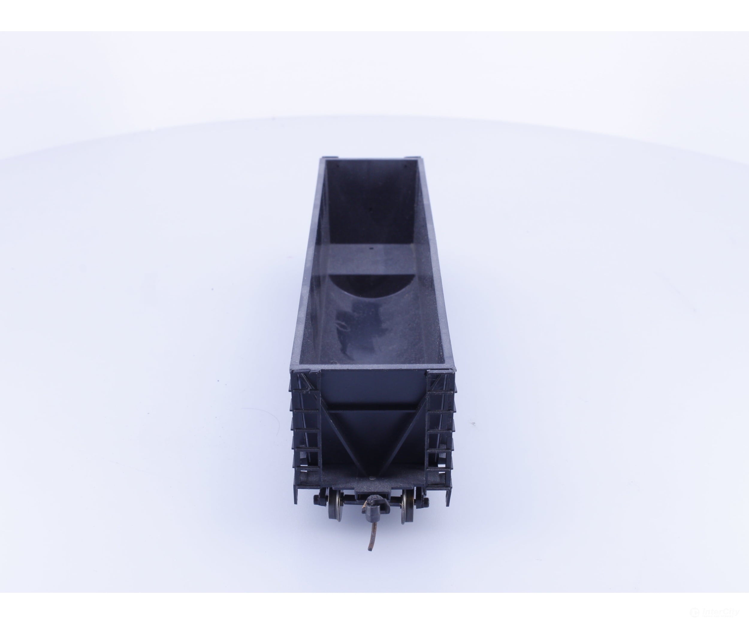 Roundhouse 1660 HO 50’ Bathtub Gondola #24 Undecorated - Freight Cars