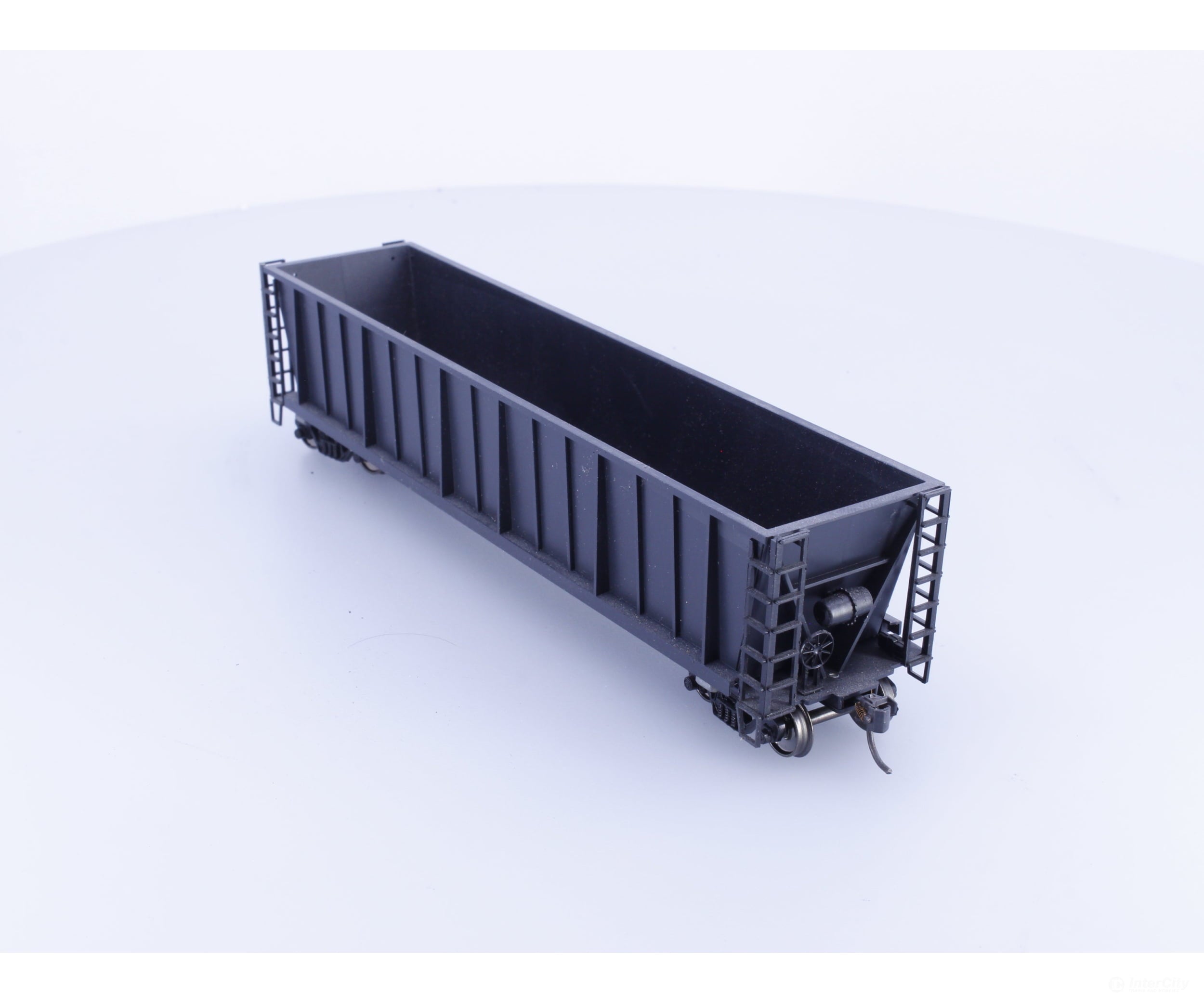 Roundhouse 1660 HO 50’ Bathtub Gondola #25 Undecorated - Freight Cars