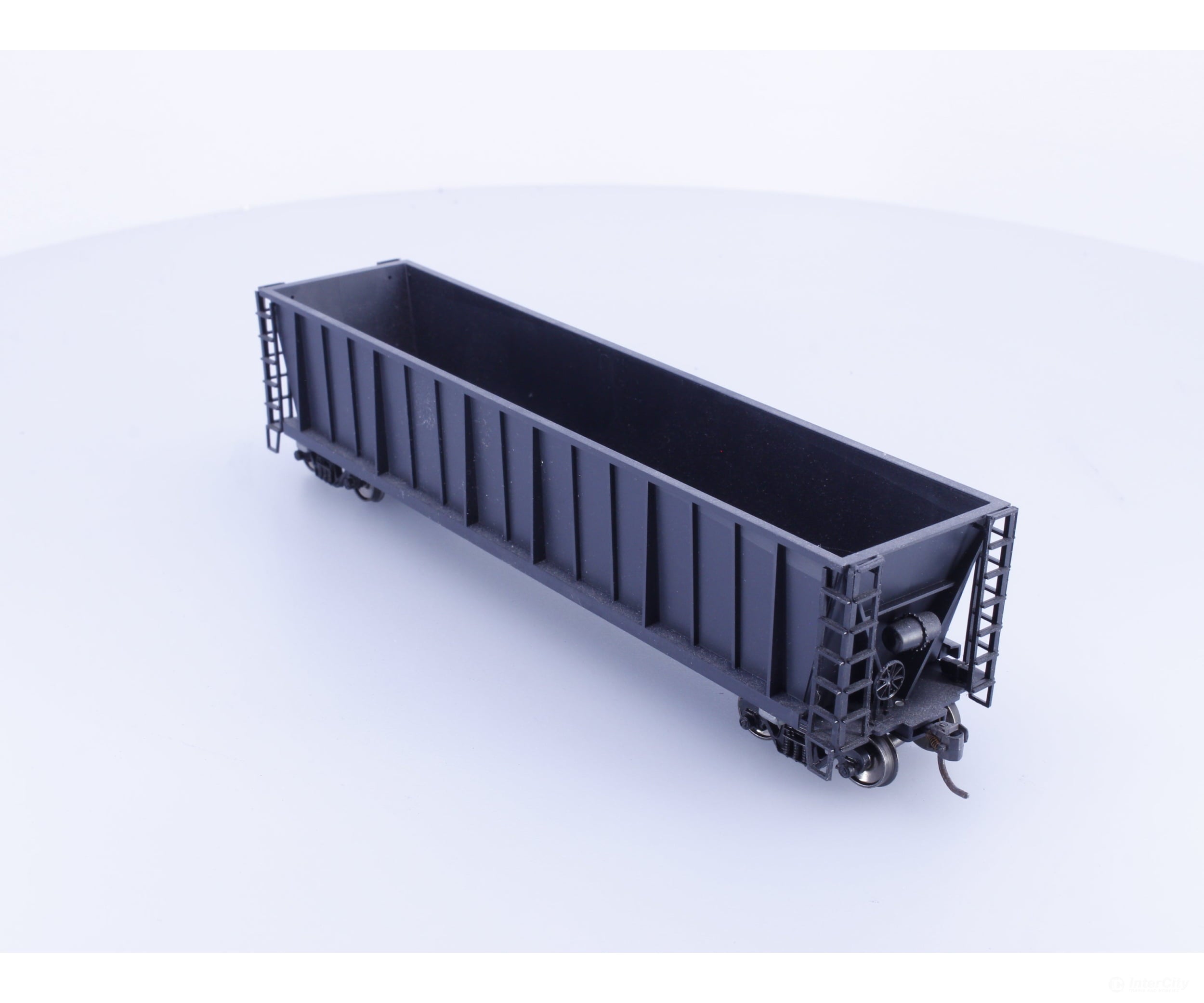 Roundhouse 1660 HO 50’ Bathtub Gondola #26 Undecorated - Freight Cars