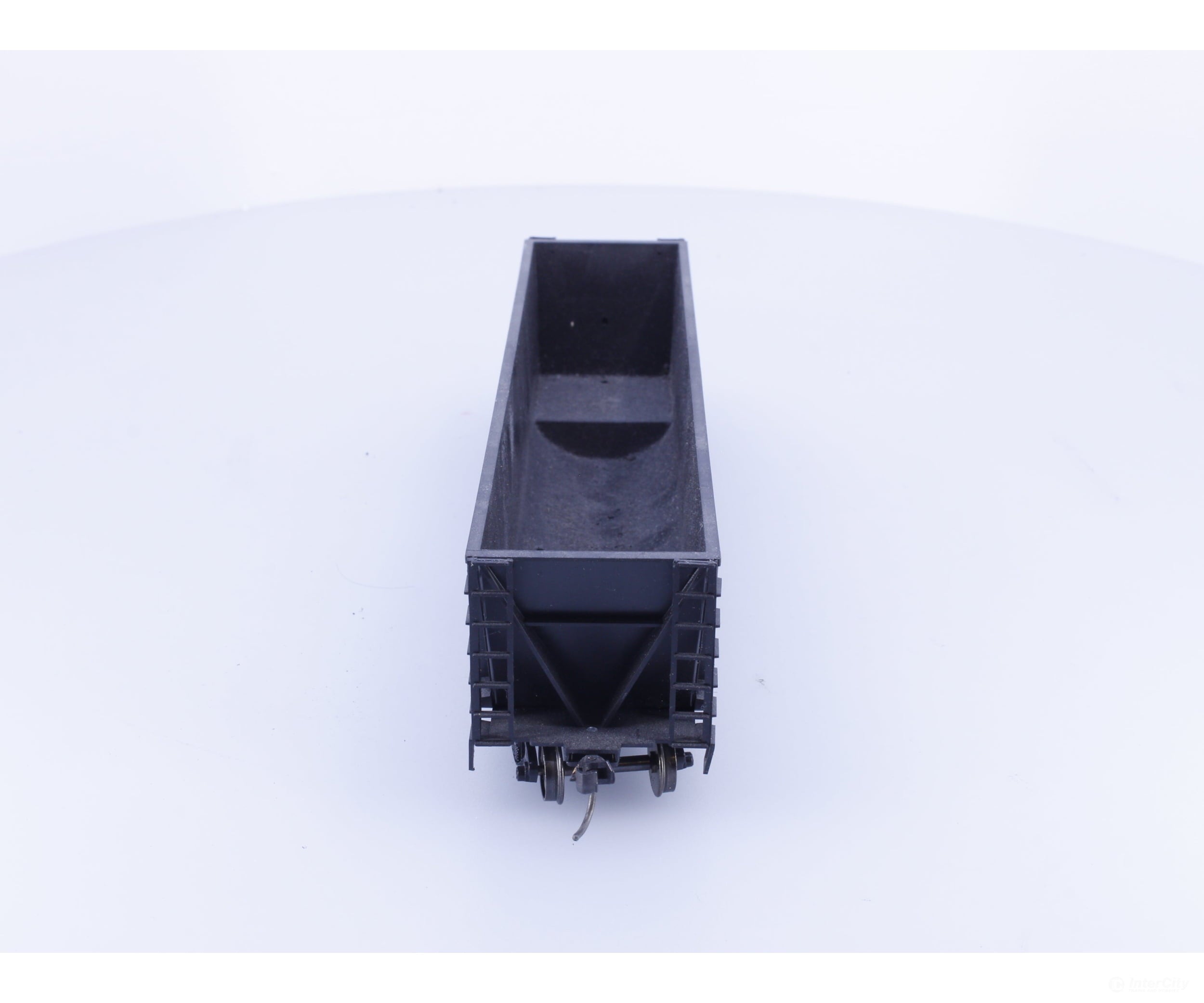Roundhouse 1660 HO 50’ Bathtub Gondola #27 Undecorated - Freight Cars