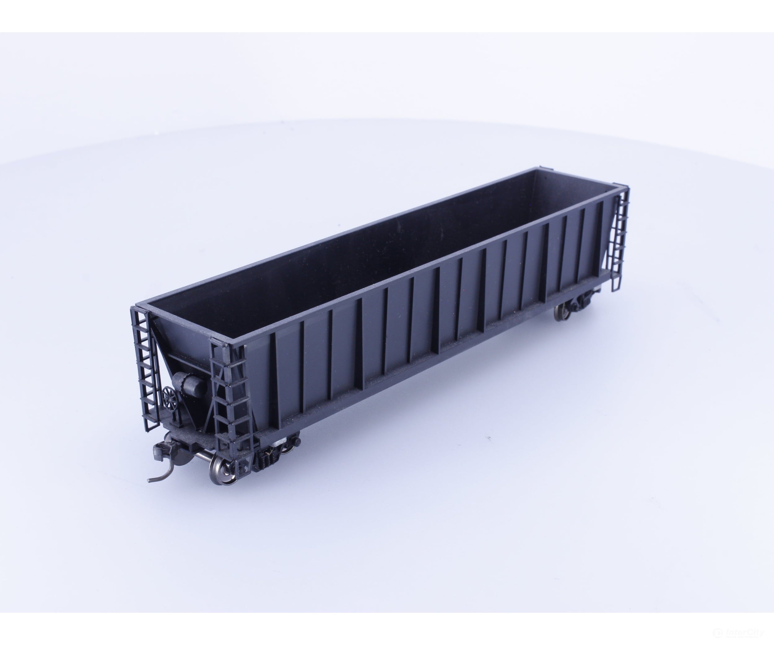 Roundhouse 1660 HO 50’ Bathtub Gondola #31 Undecorated - Freight Cars