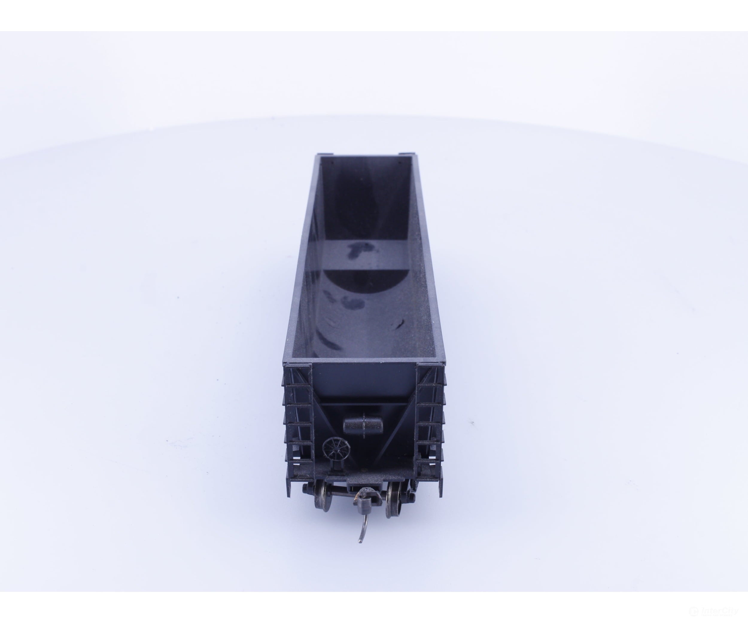 Roundhouse 1660 HO 50’ Bathtub Gondola #33 Undecorated - Freight Cars