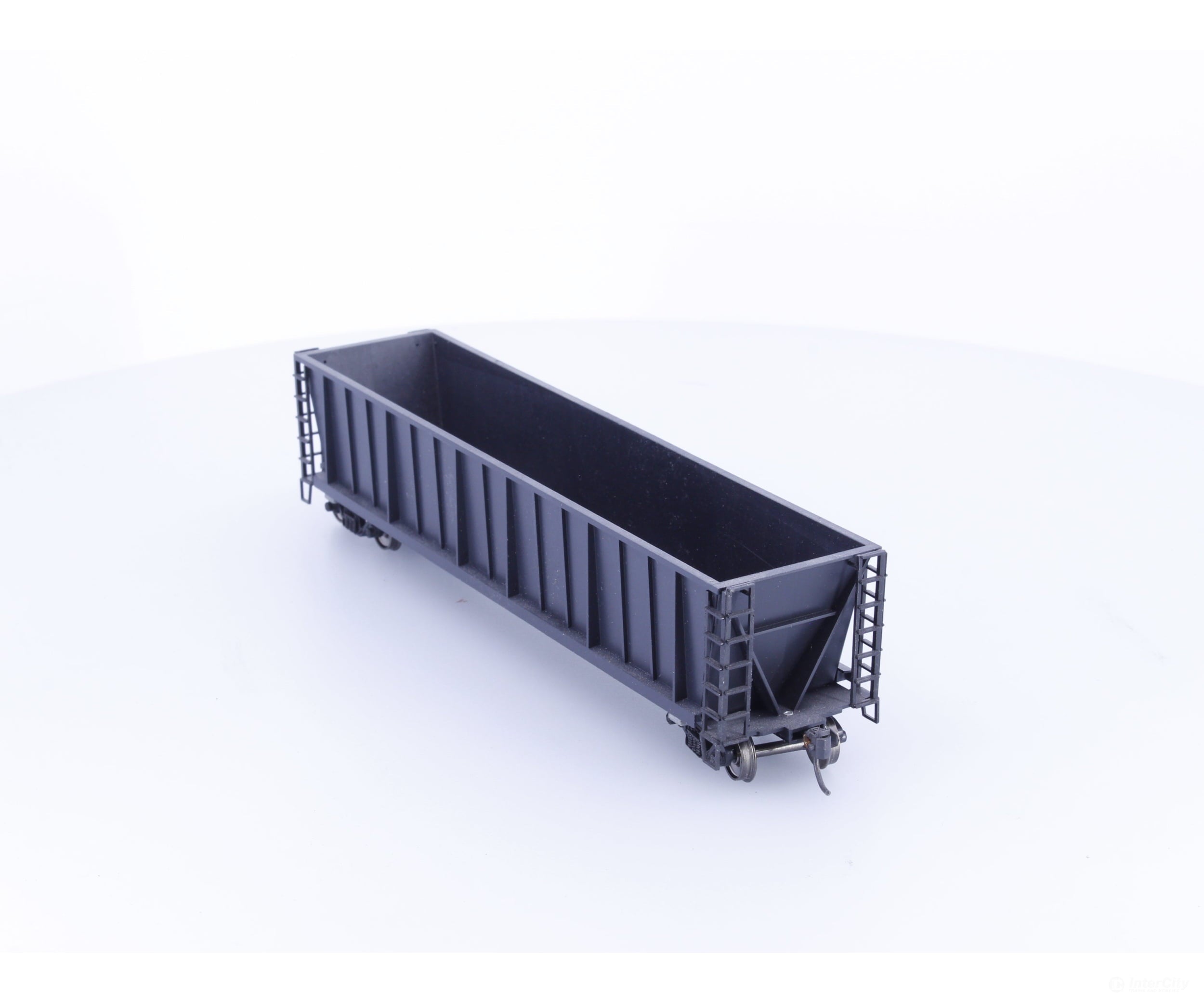 Roundhouse 1660 HO 50’ Bathtub Gondola #36 Undecorated - Freight Cars