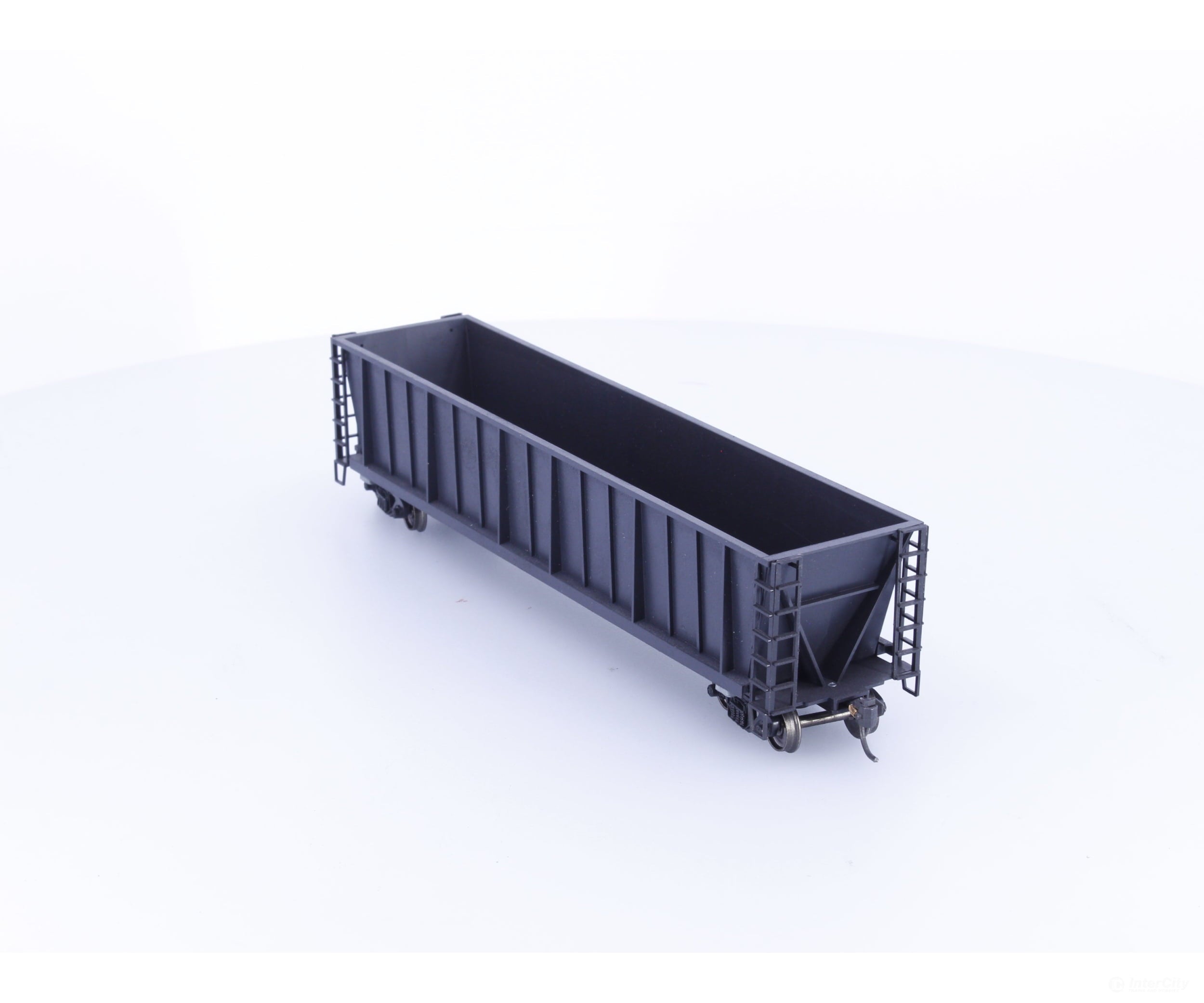 Roundhouse 1660 HO 50’ Bathtub Gondola #40 Undecorated - Freight Cars