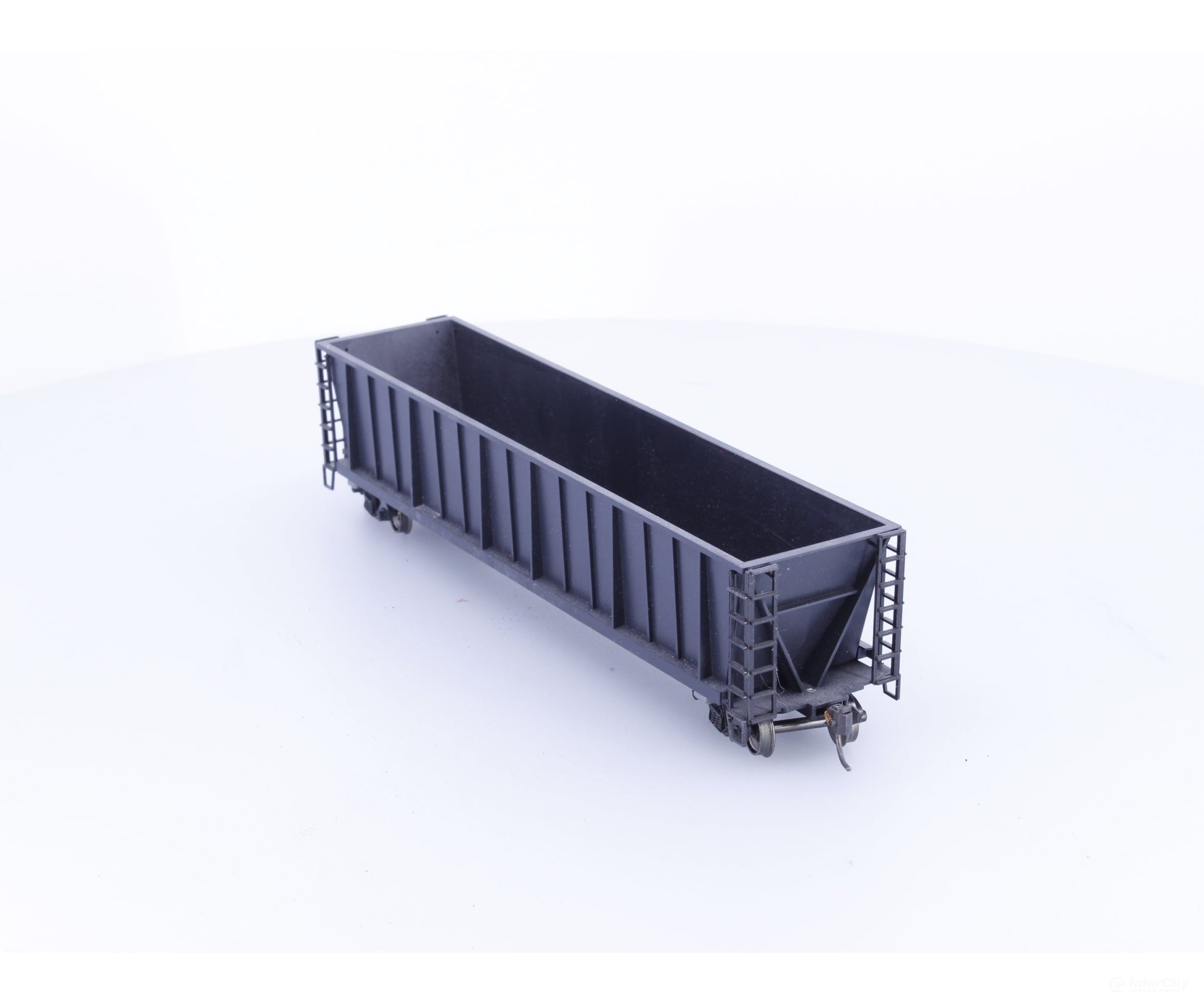 Roundhouse 1660 HO 50’ Bathtub Gondola #54 Undecorated - Freight Cars