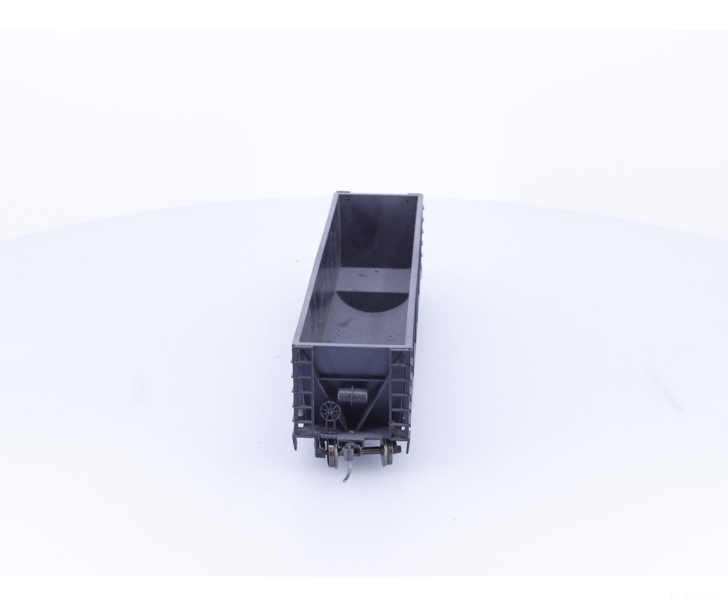 Roundhouse 1660 HO 50’ Bathtub Gondola #69 Undecorated - Freight Cars