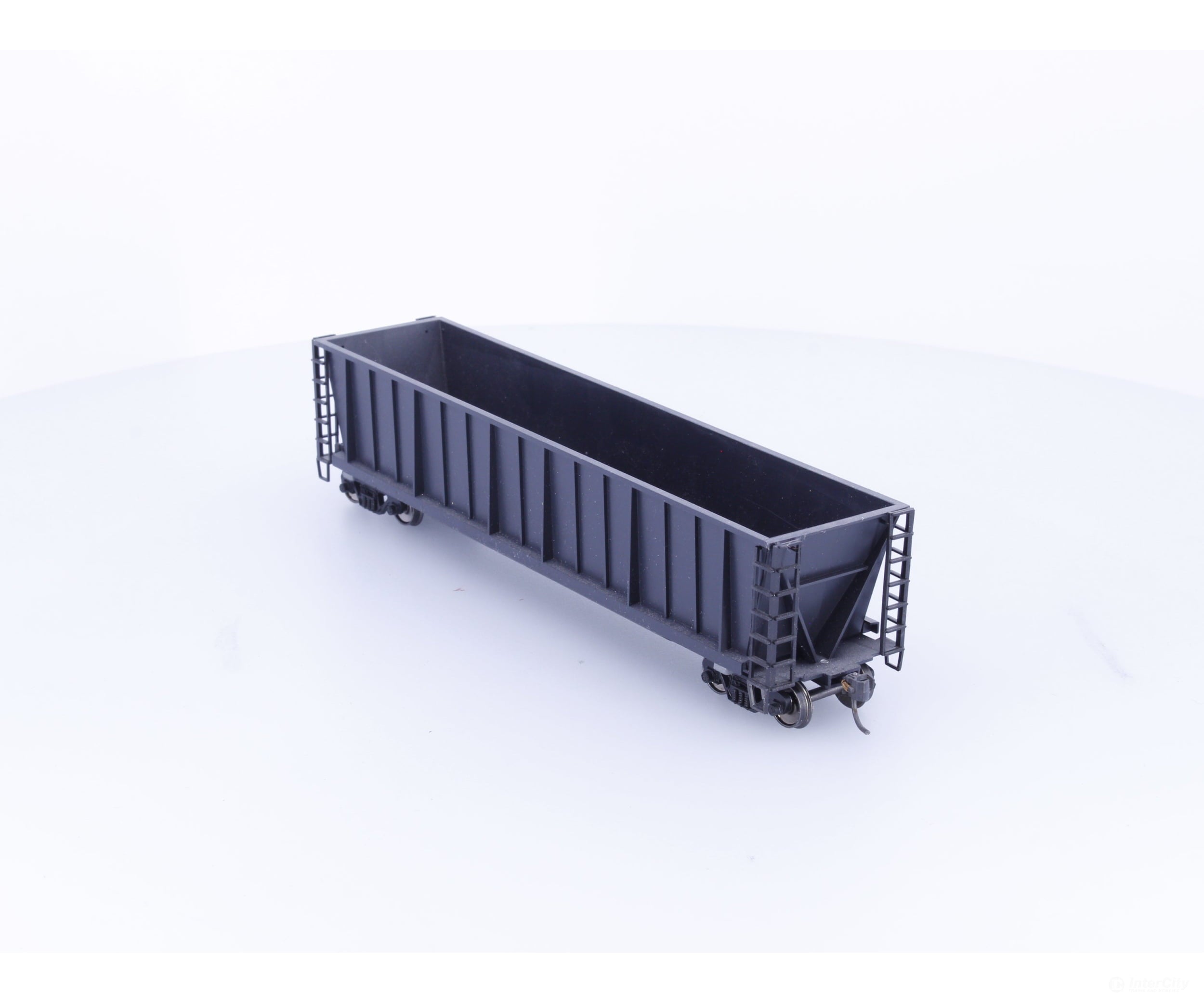Roundhouse 1660 HO 50’ Bathtub Gondola #69 Undecorated - Freight Cars