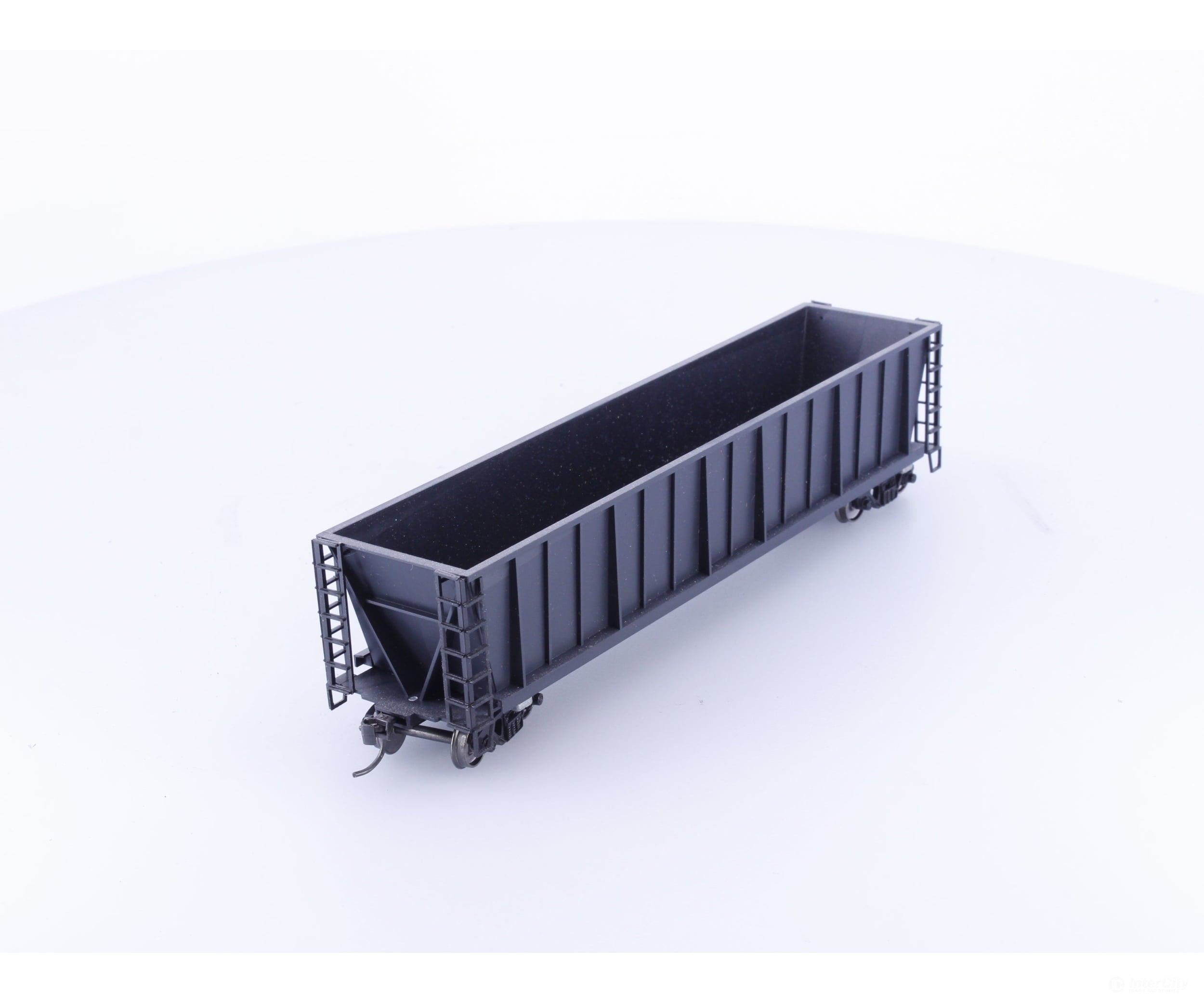 Roundhouse 1660 HO 50’ Bathtub Gondola #74 Undecorated - Freight Cars