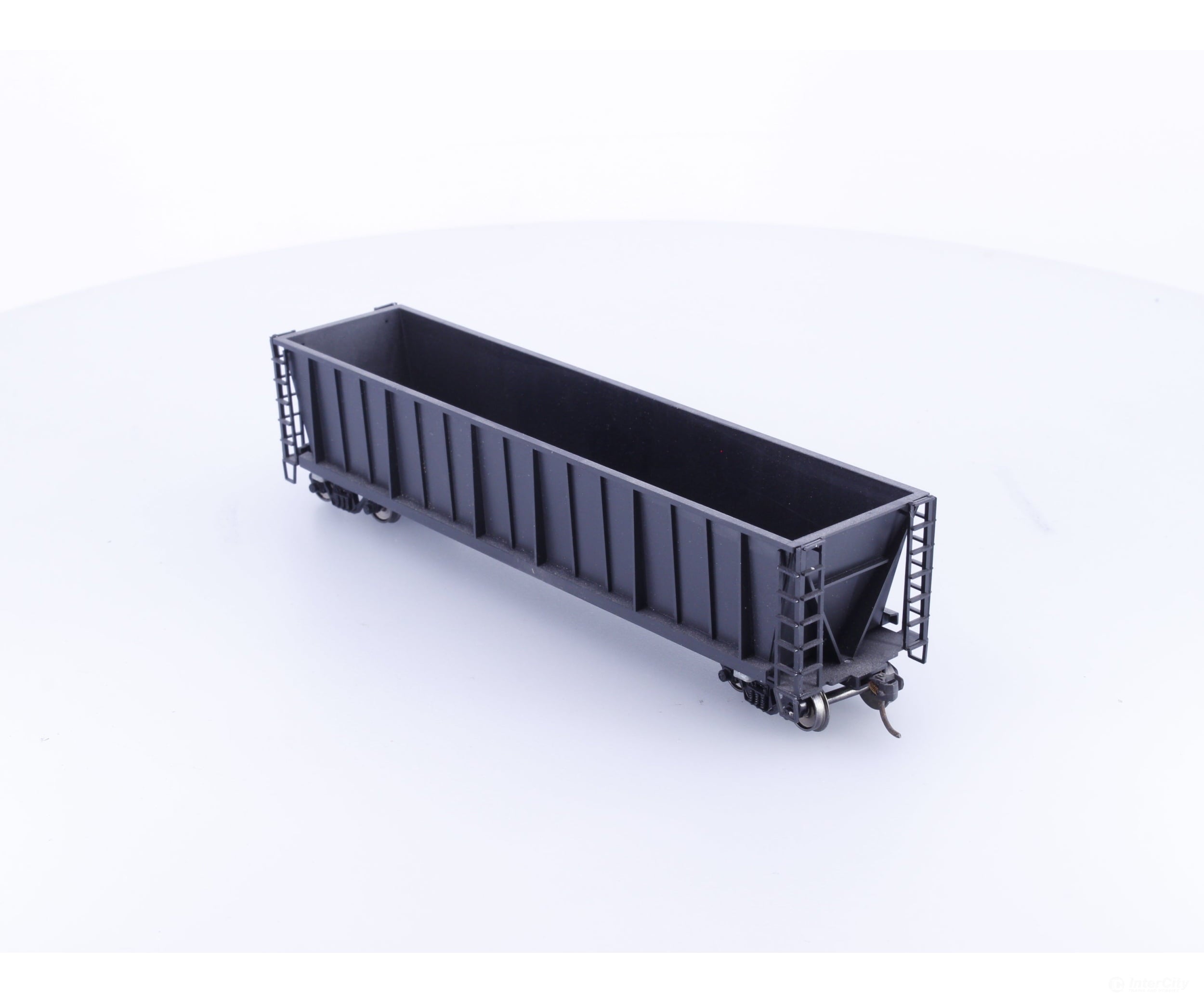 Roundhouse 1660 HO 50’ Bathtub Gondola #77 Undecorated - Freight Cars