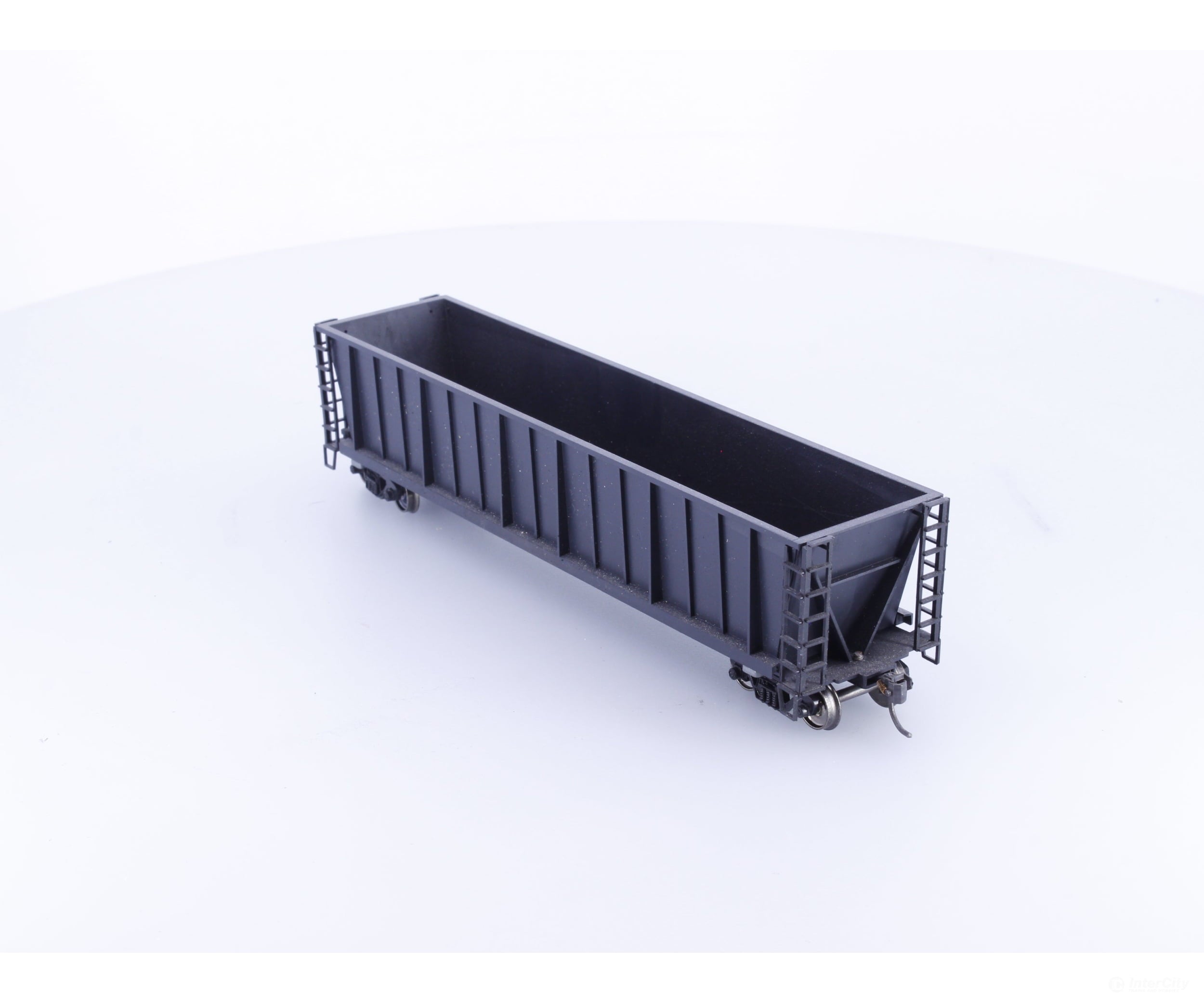 Roundhouse 1660 HO 50’ Bathtub Gondola #79 Undecorated - Freight Cars