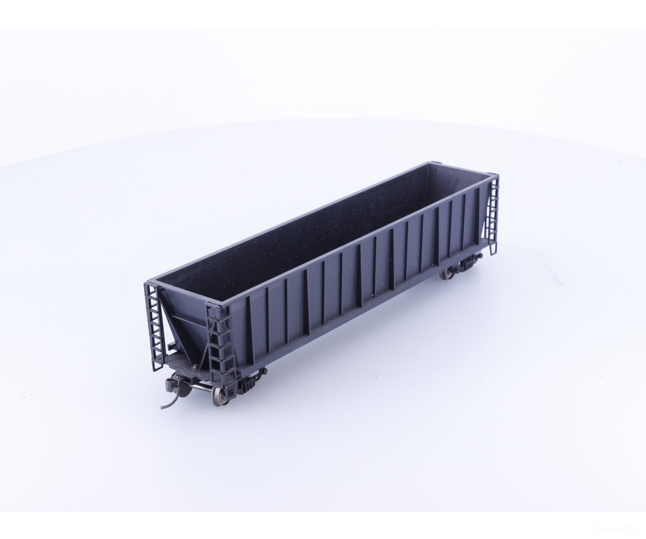 Roundhouse 1660 HO 50’ Bathtub Gondola #79 Undecorated - Freight Cars