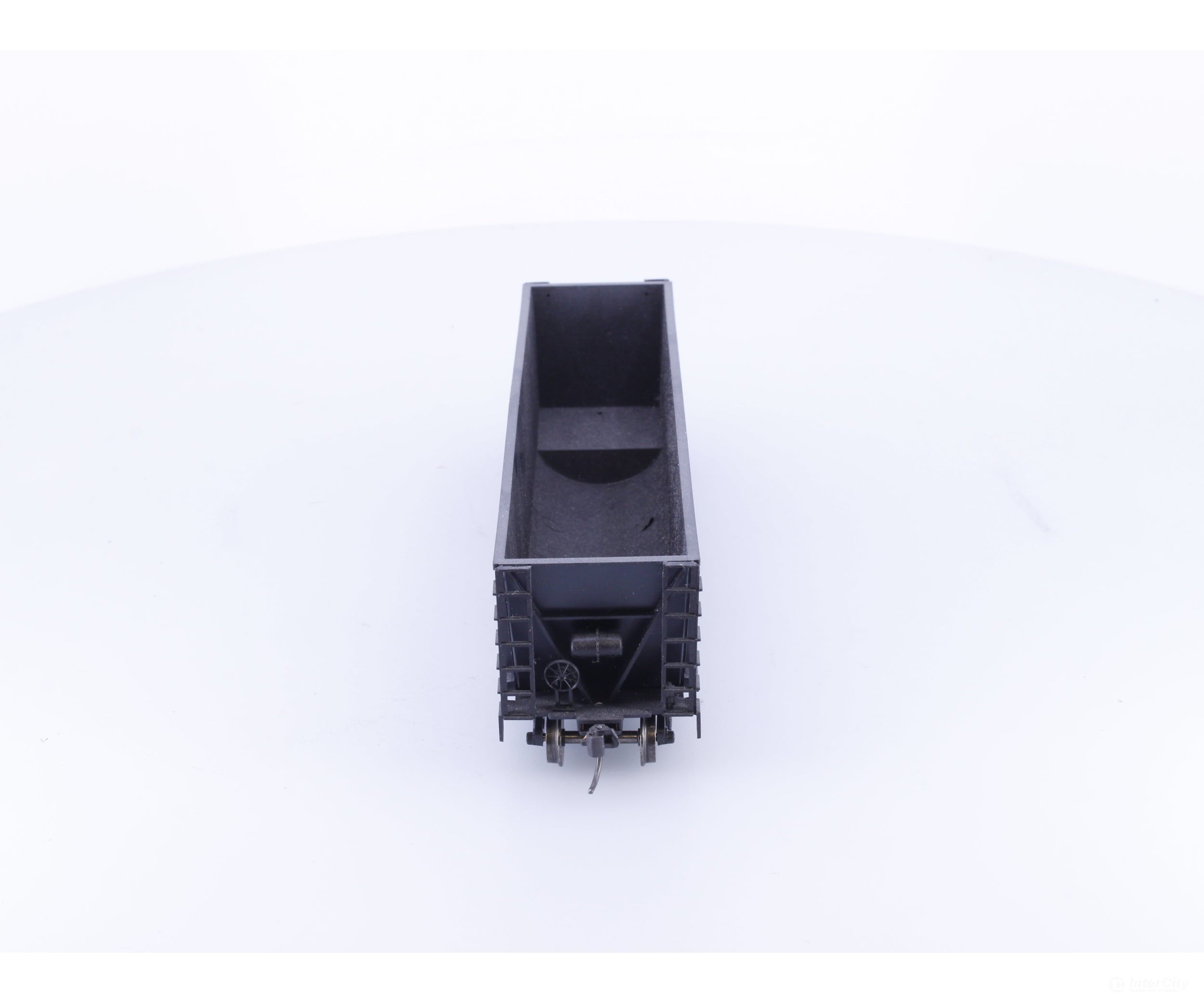 Roundhouse 1660 HO 50’ Bathtub Gondola #79 Undecorated - Freight Cars
