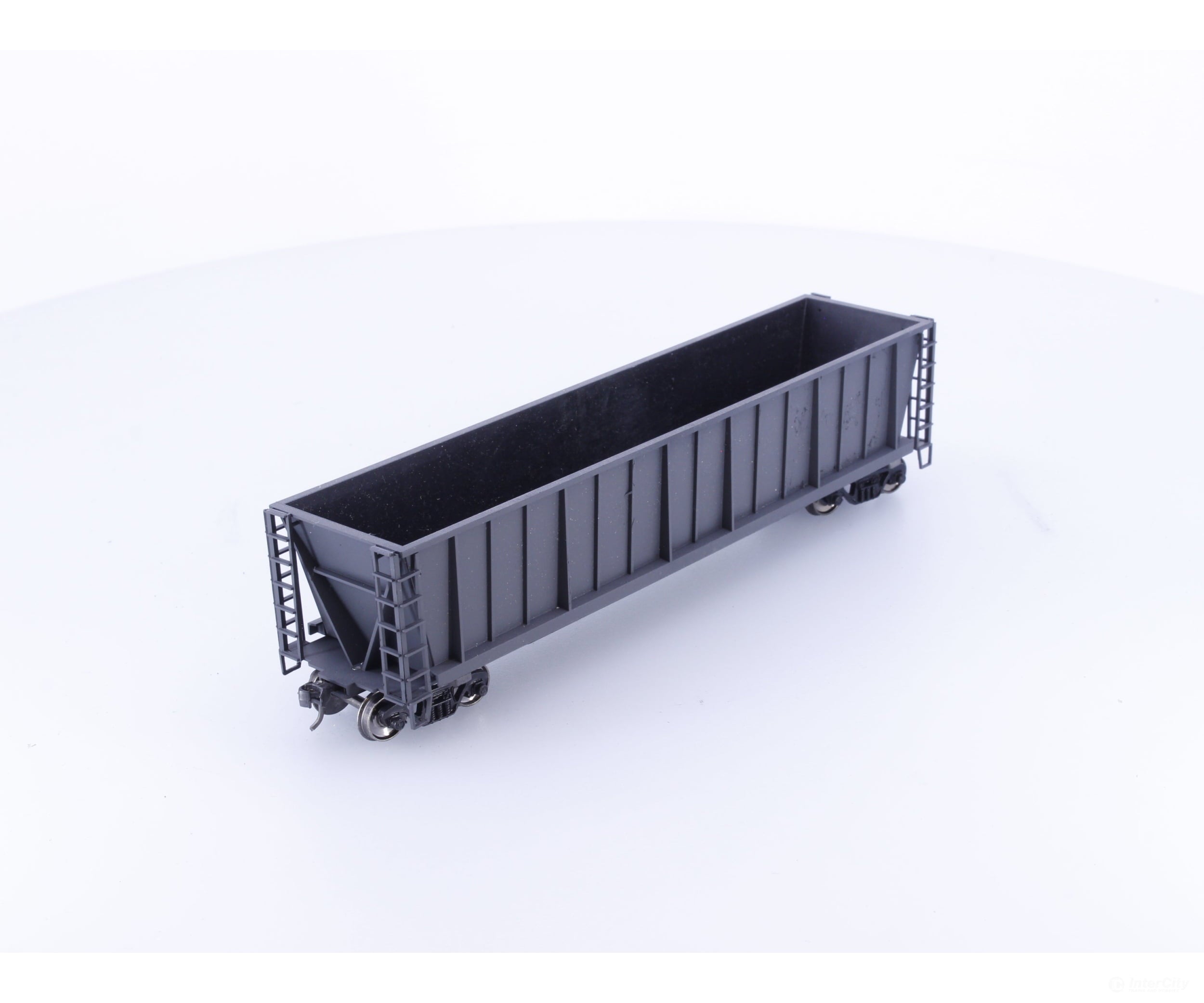 Roundhouse 1660 HO 50’ Bathtub Gondola #94 Undecorated - Freight Cars