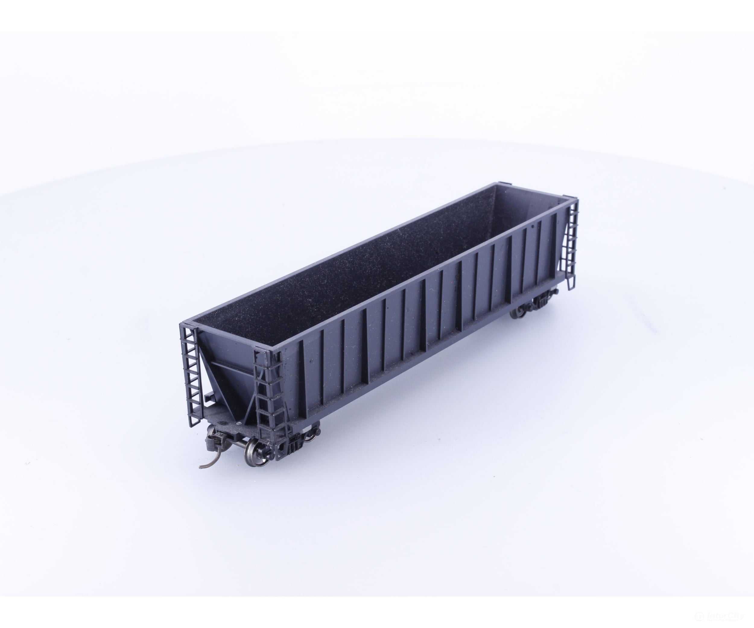 Roundhouse 1660 HO 50’ Bathtub Gondola #96 Undecorated - Freight Cars