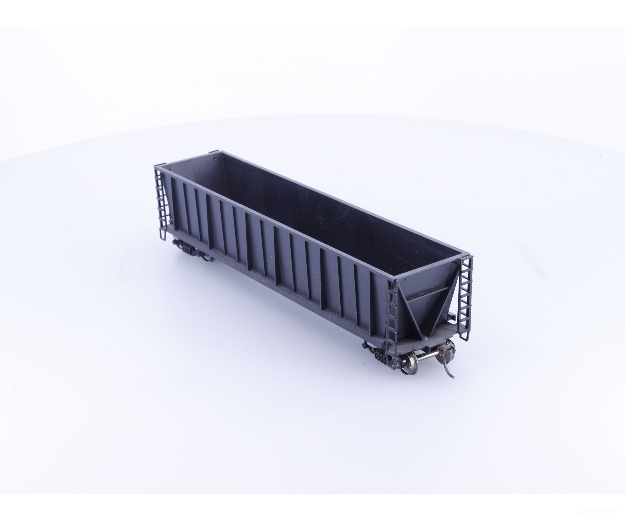 Roundhouse 1660 HO 50’ Bathtub Gondola #99 Undecorated - Freight Cars
