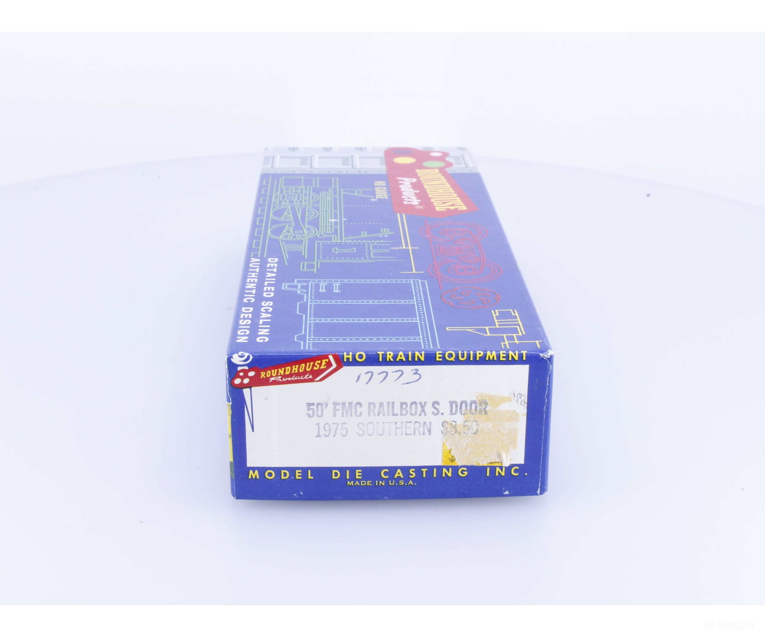 Roundhouse 1975 HO 50’ FMC Single Door Boxcar Southern Railbox (RBOX) 17773 - Freight Cars