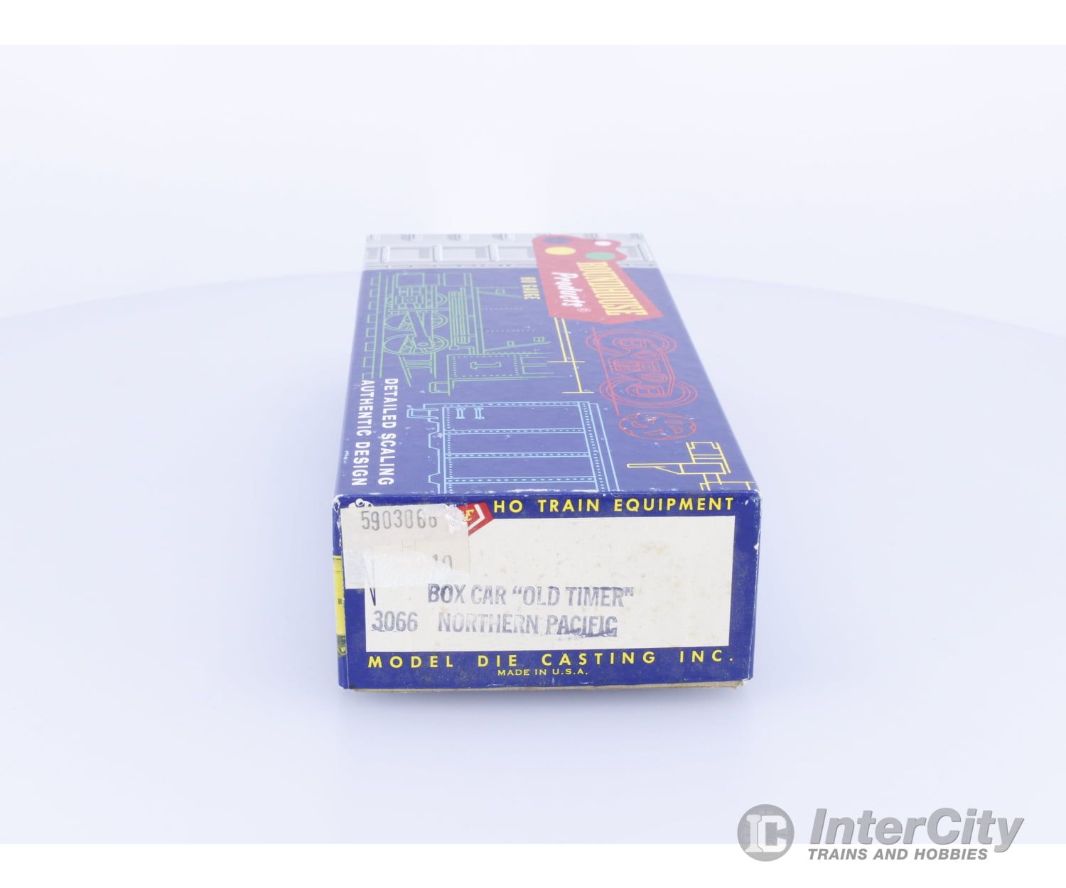 Roundhouse 3066 HO 40’ Old Timer Boxcar Kit #2 Northern Pacific (NP) 90010 Freight Cars