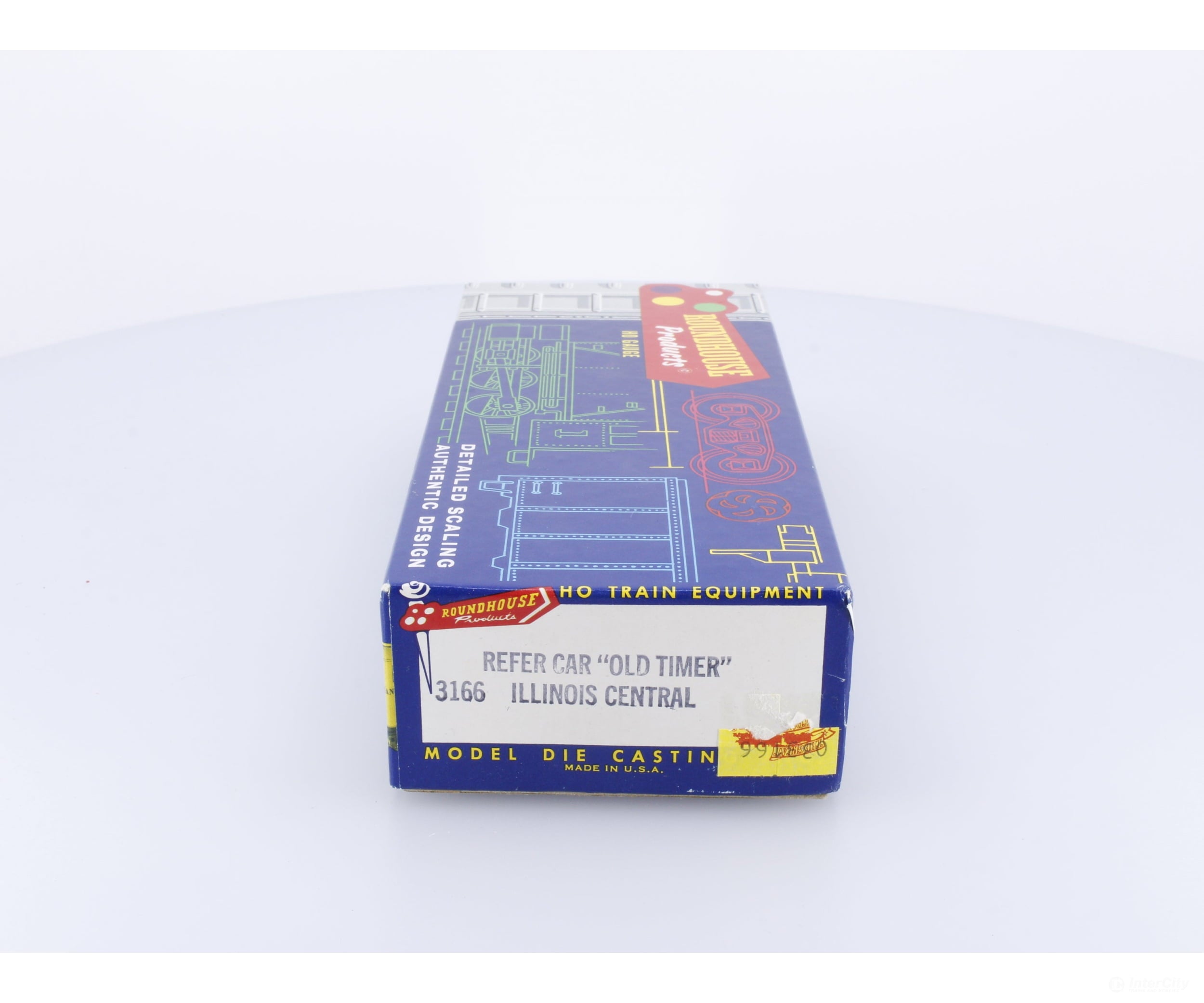Roundhouse 3166 HO Old Timer Reefer Car Kit Illinois Central (IC) 55420 Freight Cars