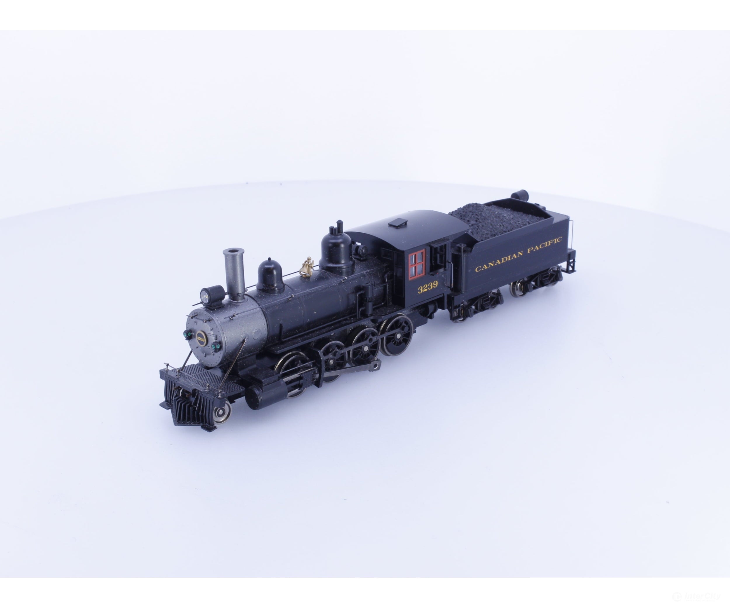 Roundhouse 3239 HO 2-8-0 Consolidation Steam Locomotive Canadian Pacific (CP) 3239 Analog DC - Locomotives