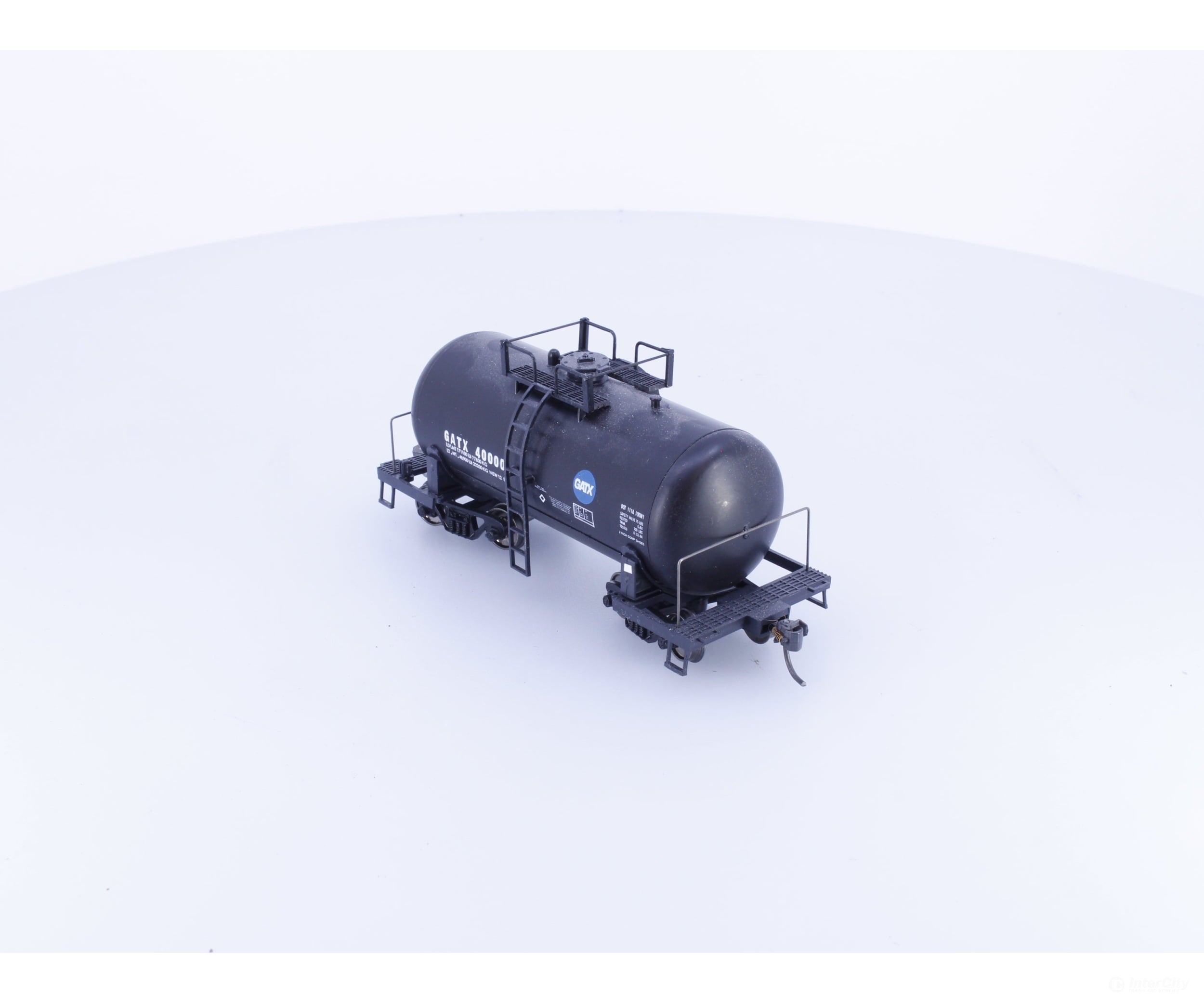 Roundhouse 3301 HO Shorty Tank Car GATX Corporation (GATX) 40000 - Freight Cars
