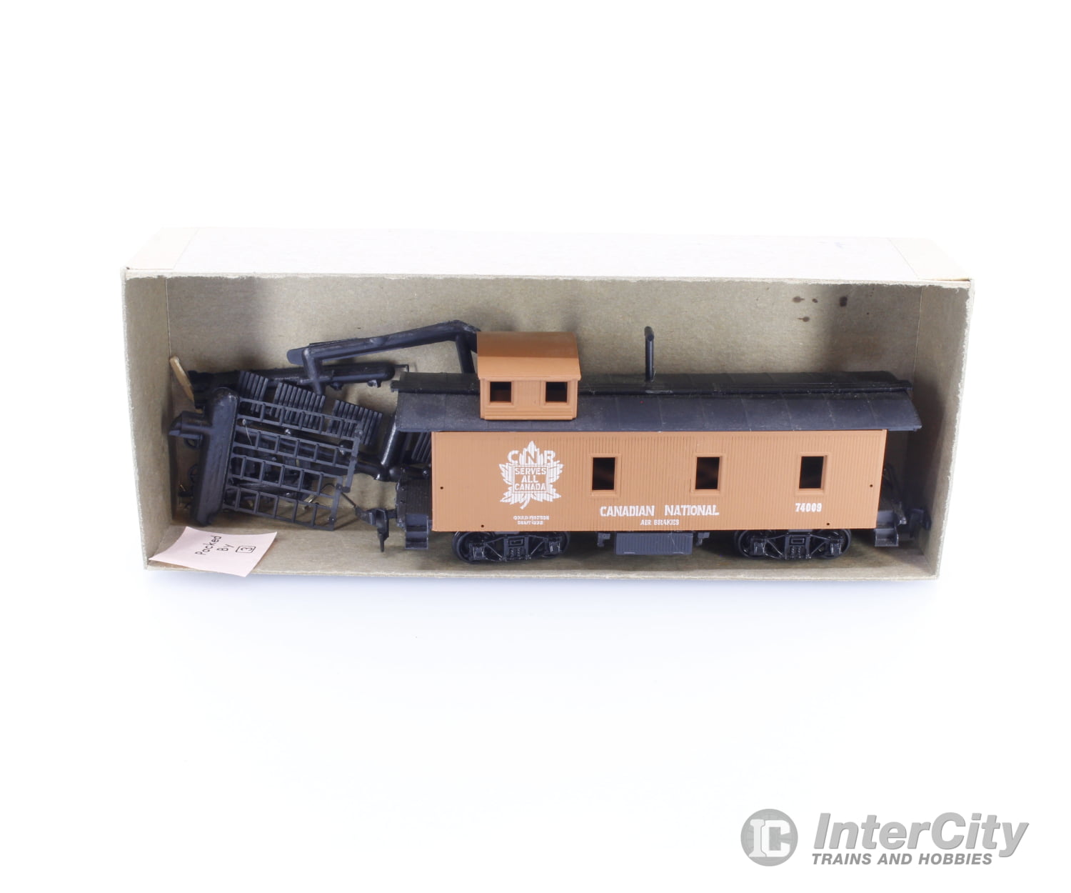 Roundhouse 3447 HO Caboose ’Old Timer’ Canadian National Canadian National (CN) 74009 Freight Cars