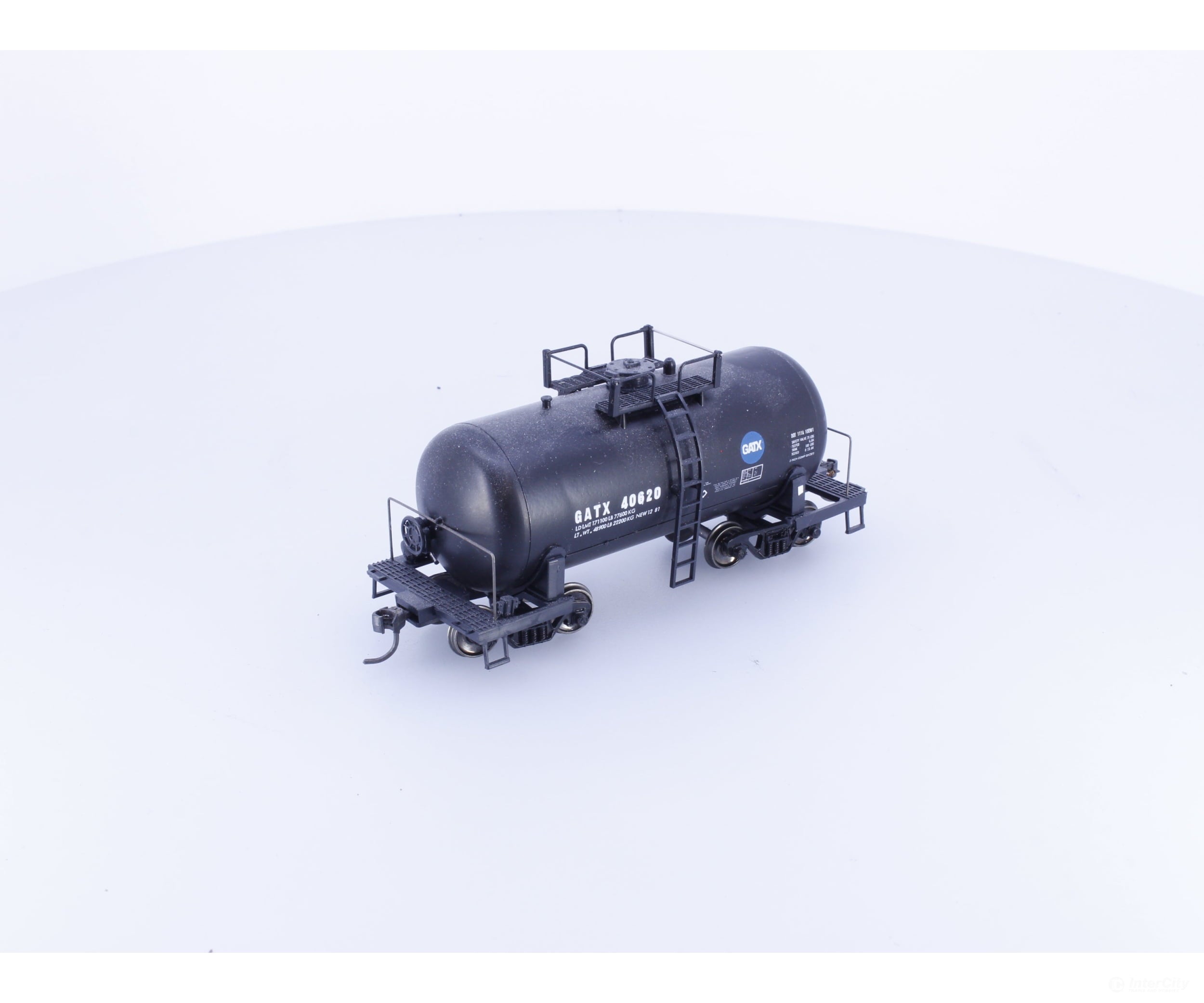 Roundhouse 40620 HO Shorty Tank Car GATX Corporation (GATX) 40620 - Freight Cars