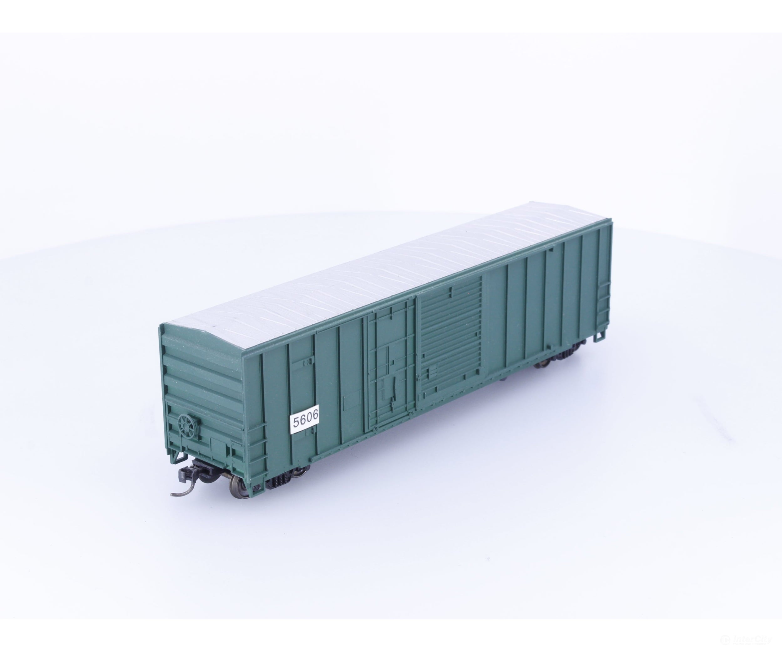 Roundhouse 5606 HO 50’ Combination Door Box Car Undecorated 5606 - Freight Cars