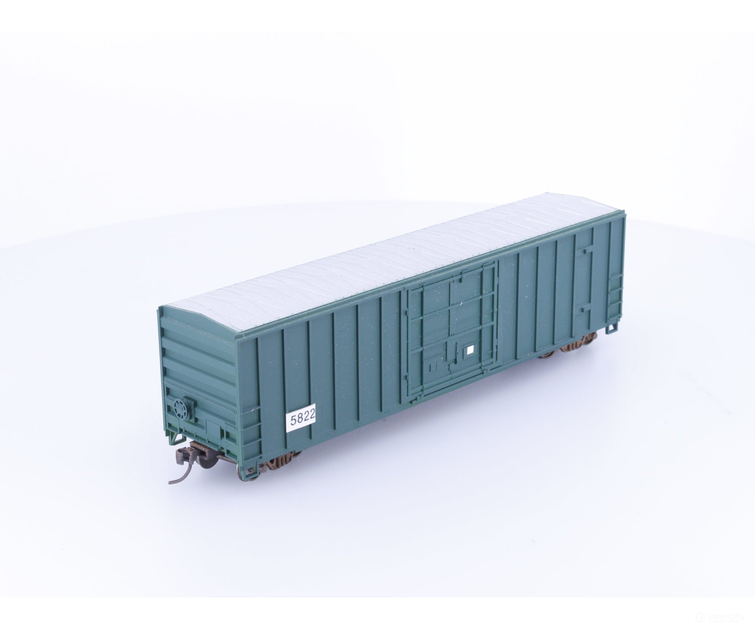Roundhouse 5822 HO 50’ Plug Door Boxcar Undecorated 5822 - Freight Cars