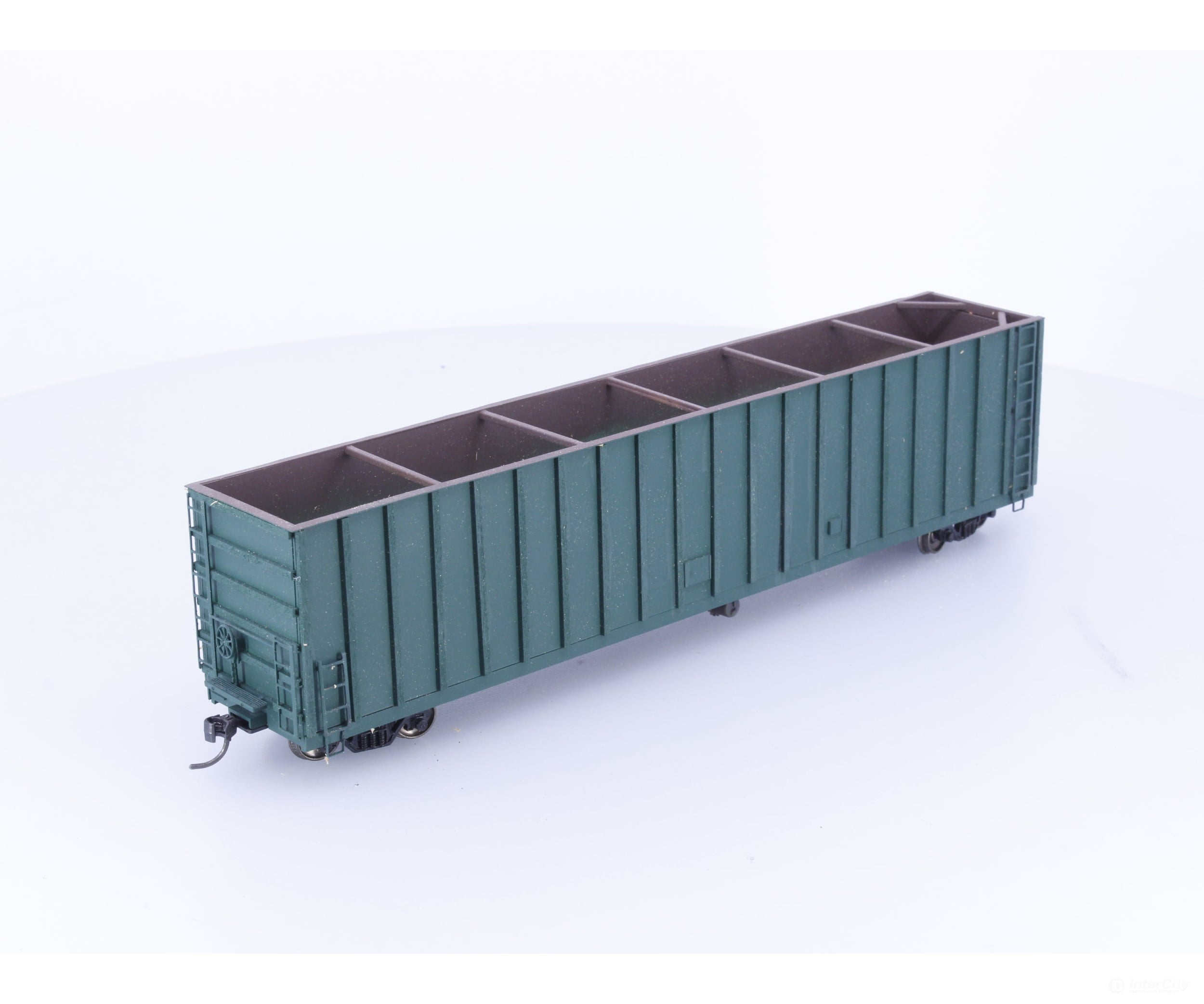 Roundhouse 60WC HO 60’ Woodchip Gondola Undecorated - Freight Cars