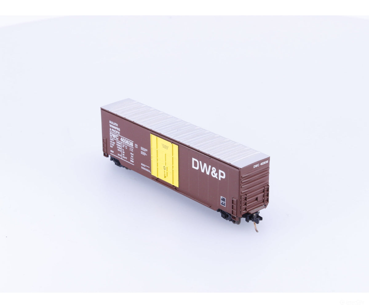 Roundhouse 82001 N 50’ Hi-Cube Plug Door Box Car Duluth Winnipeg and Pacific (DWP) 403638 - Freight Cars