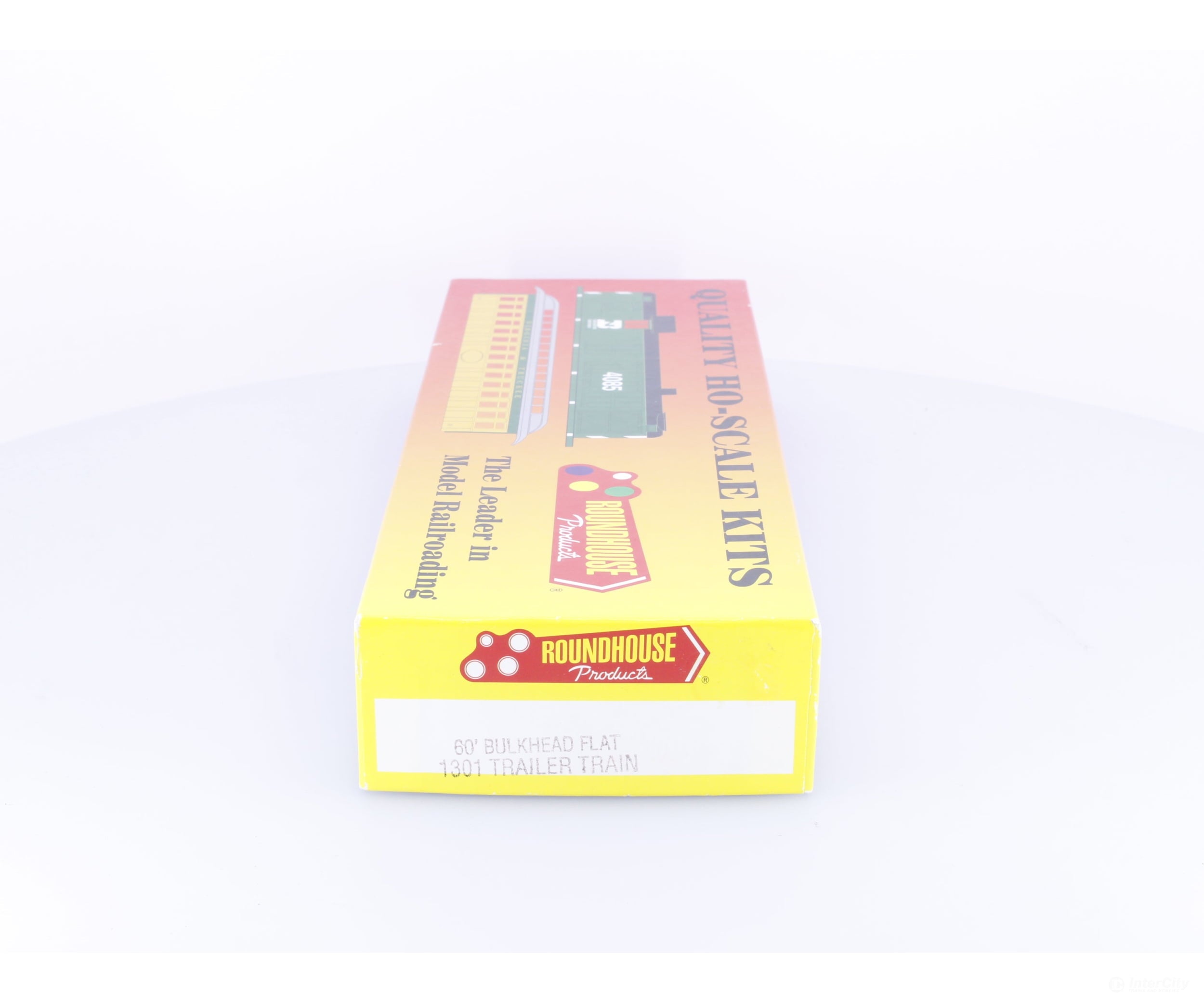 Roundhouse 82444 HO 60β Bulkhead Flat Car (TTPX) Trailer Train TTX Corp. (TTX) 82444 - Freight Cars