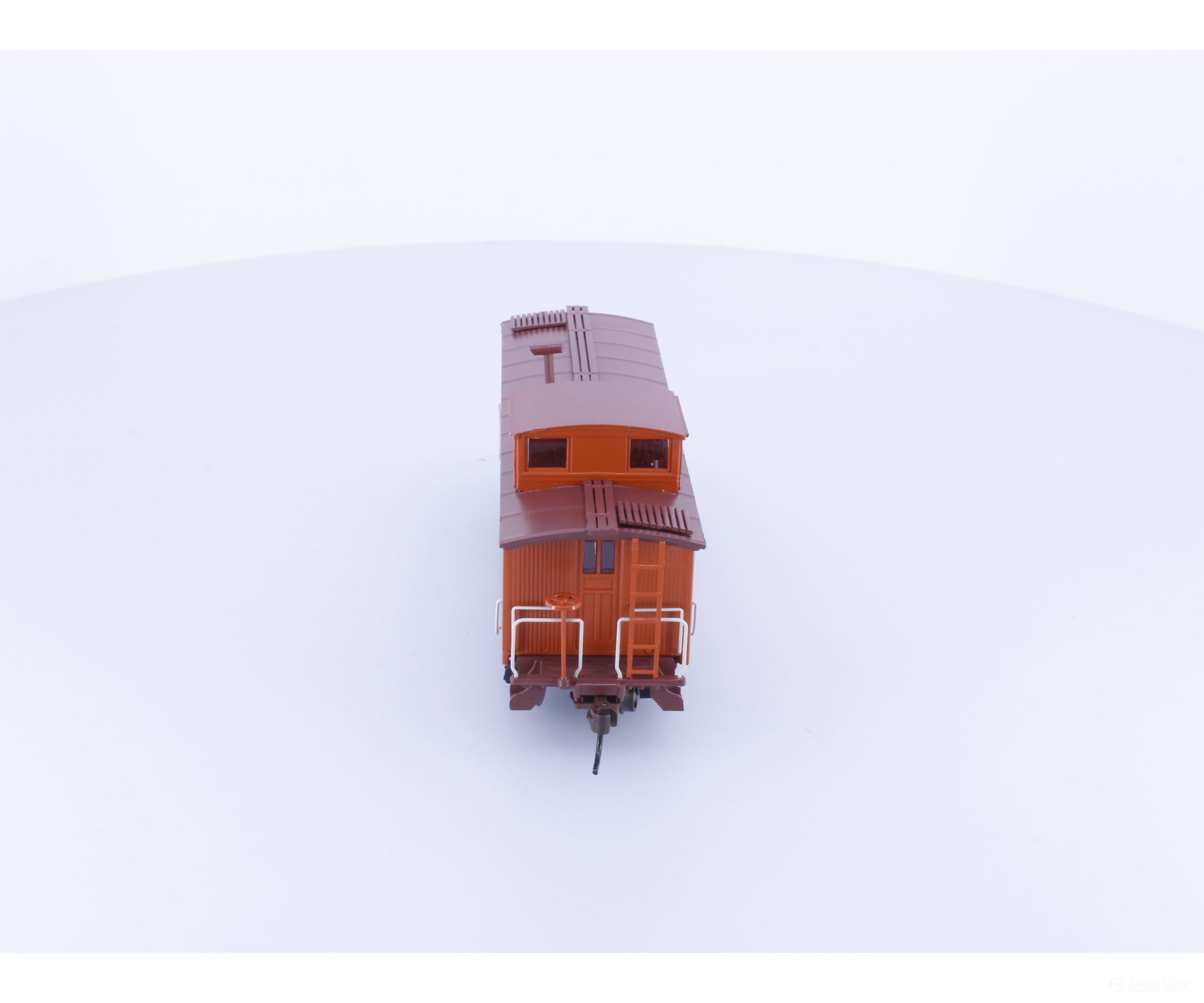 Roundhouse 85800 HO 3 Window Standard Wood Caboose Grand Trunk (GT) 0952 Freight Cars