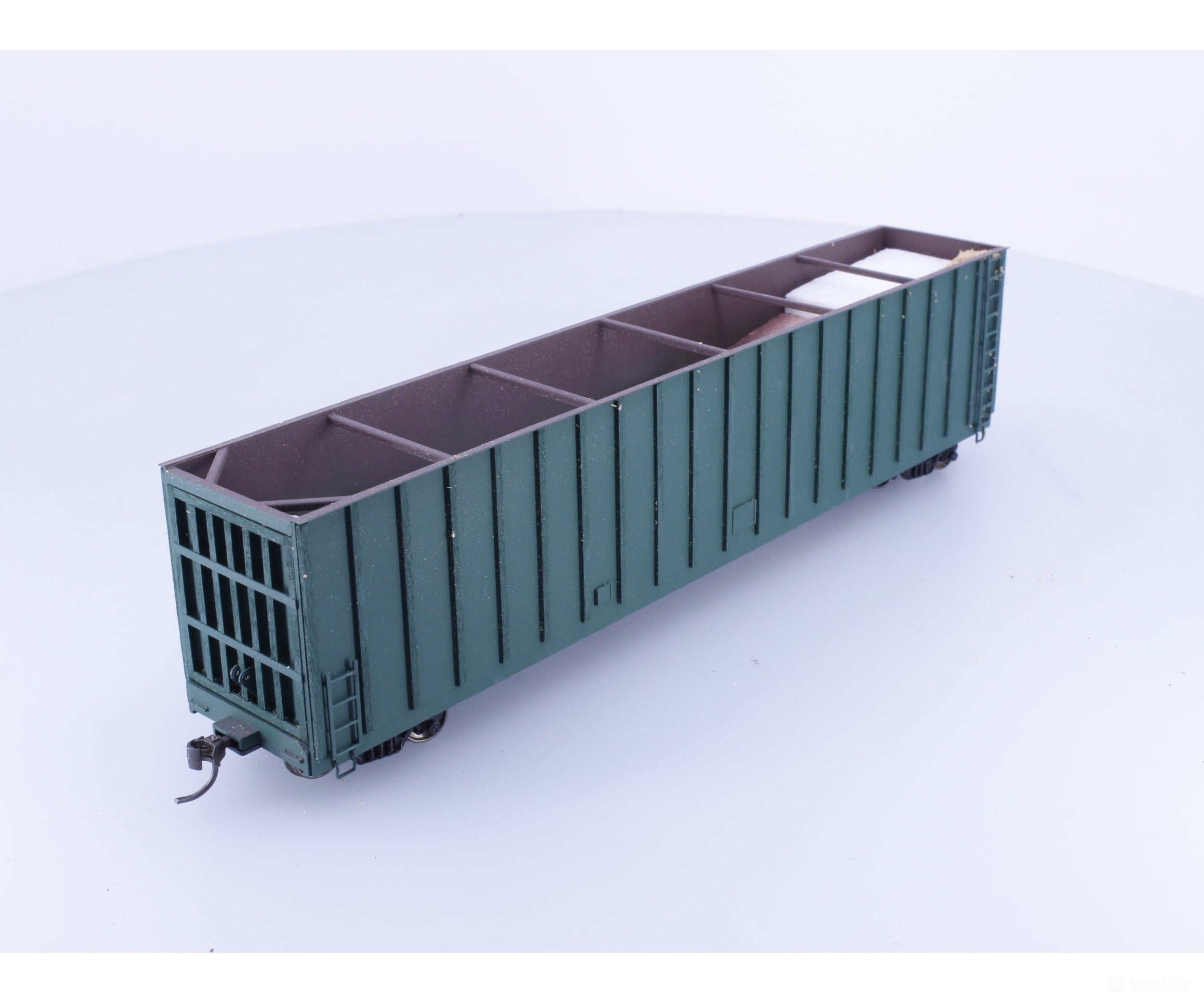 Roundhouse 8802 HO 60’ Woodchip Gondola Undecorated 8802 - Freight Cars