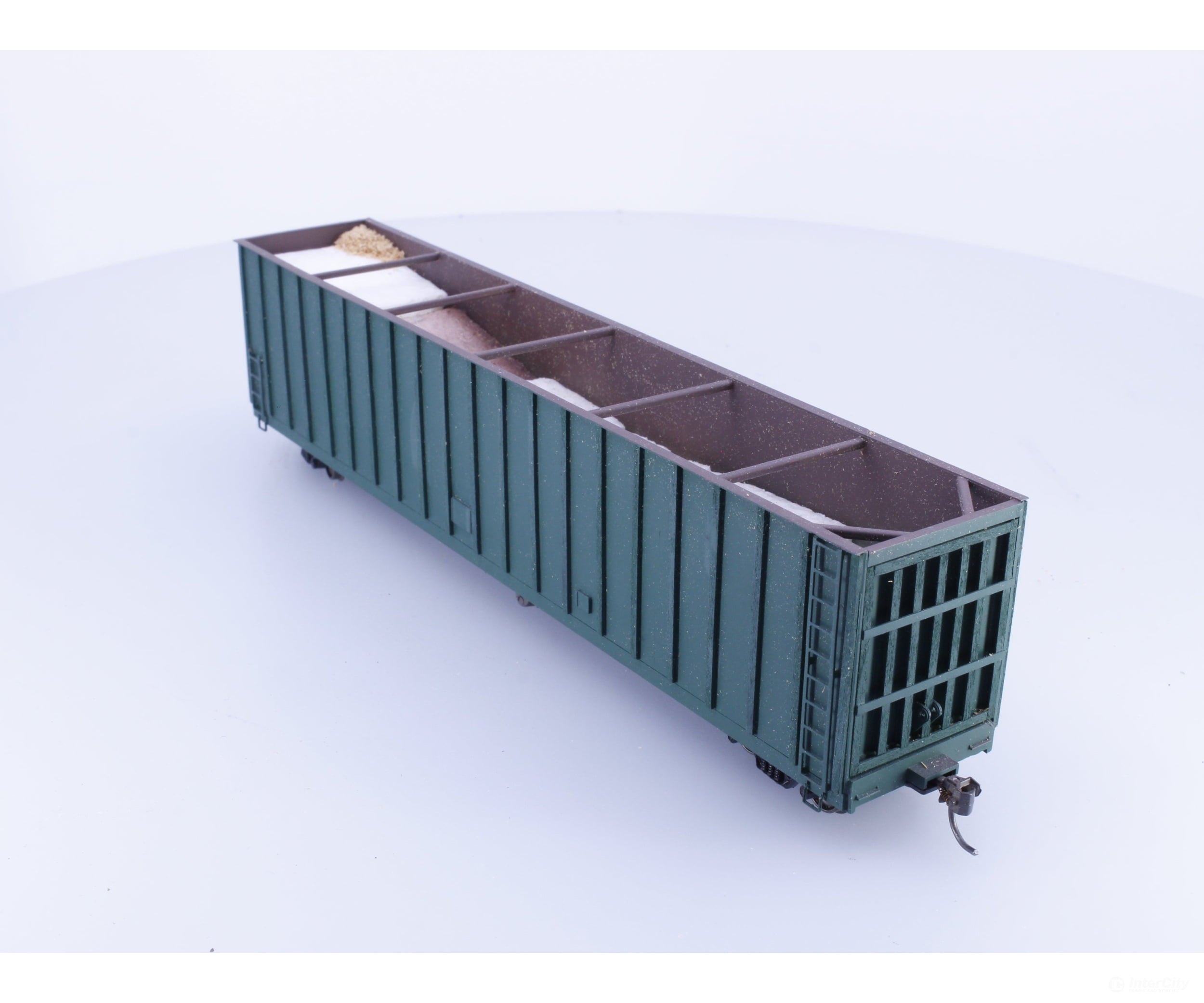 Roundhouse 8802 HO 60’ Woodchip Gondola Undecorated 8802 - Freight Cars