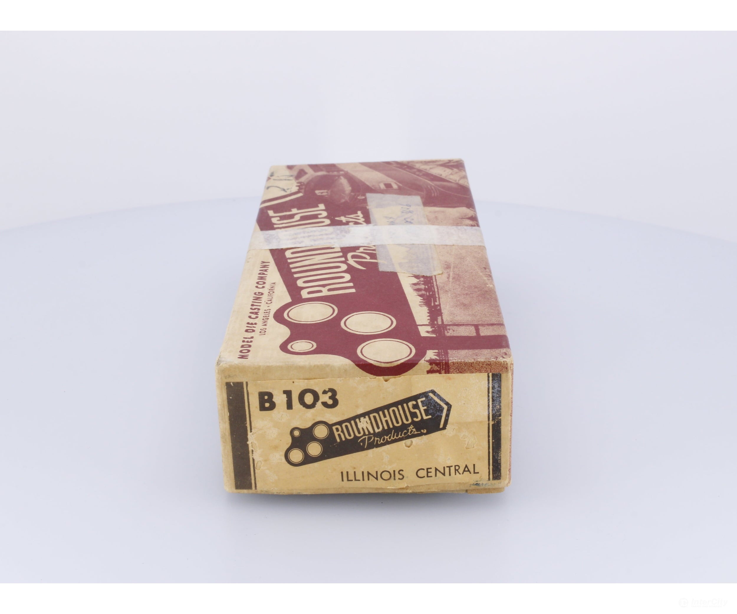 Roundhouse B103 HO 40’ Box Car Kit Illinois Central (IC) 18862 Freight Cars
