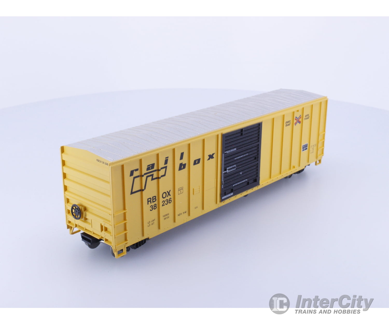 Roundhouse HO 50’ FMC Single Door 1972 Railbox (RBOX) 38236 Freight Cars