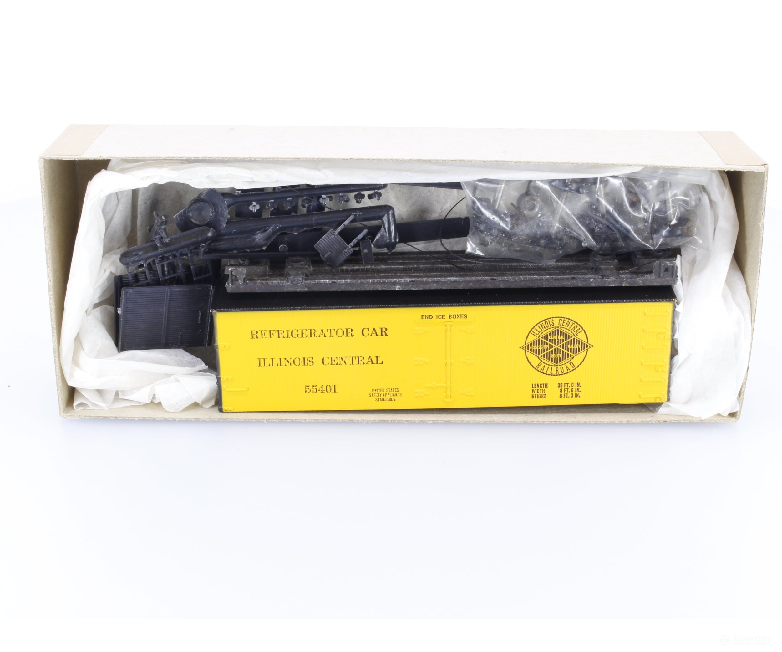Roundhouse R366 HO 36’ ’ Refrigerator Car Illinois Central (IC) 55401 Freight Cars