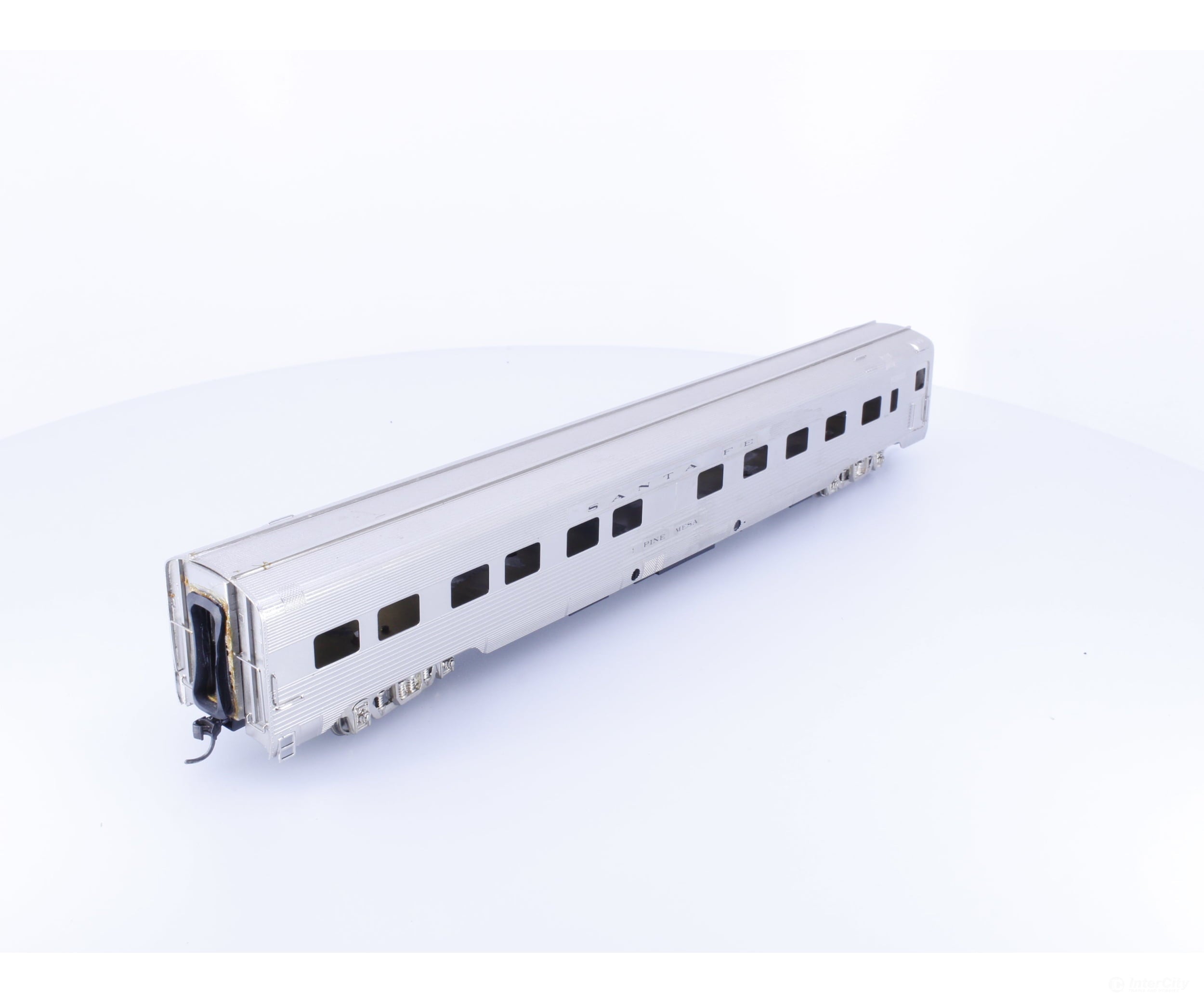 S.Soho Co. HO Santa Fe - Pine Series Sleeper (KH-011) - Passenger Cars