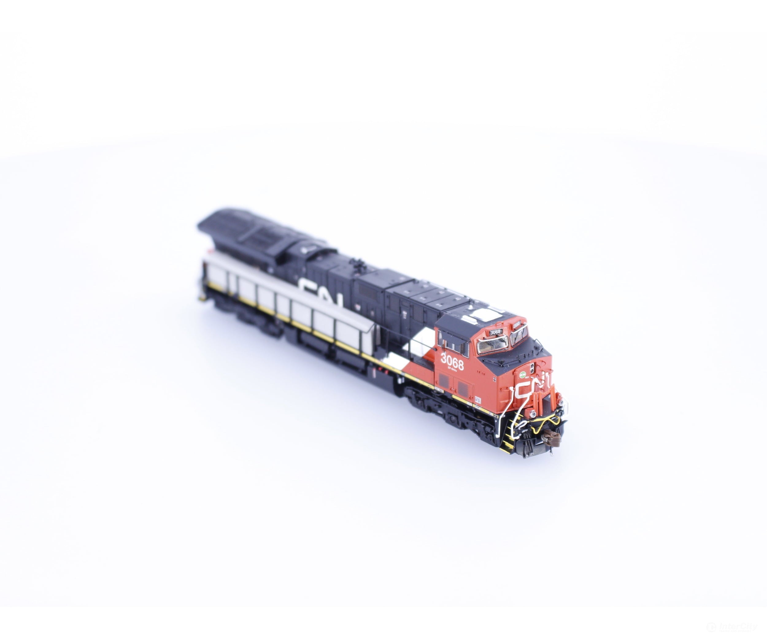 ScaleTrains SXT30624 N GE Tier 4 GEVO ET44AC (2016 Production) Canadian National (CN) 3068 DCC & Sound Locomotives