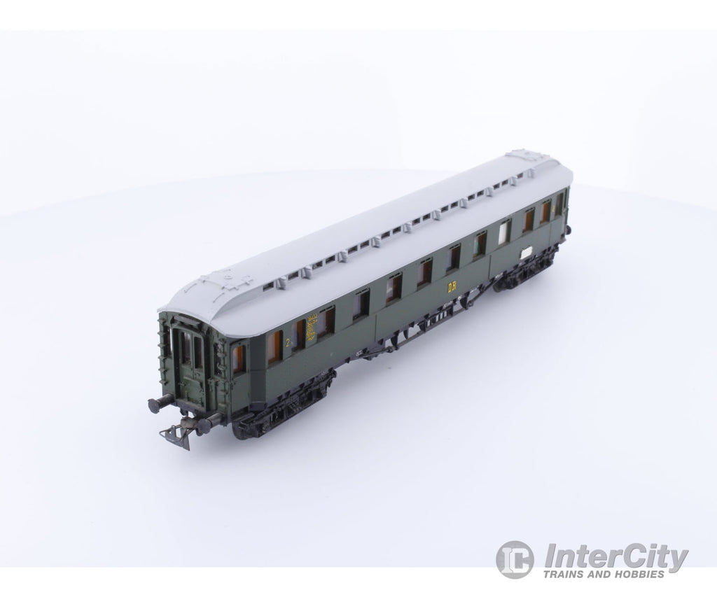 Schicht 426/936 HO DR 2nd Class Passenger Car with Passengers and Interior Lighting 8432 European Passenger Cars