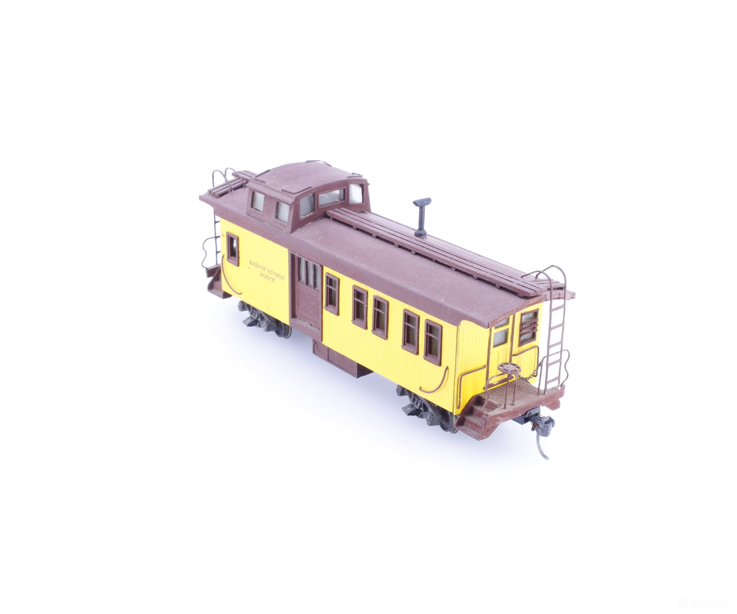 Silver Streak 34DC HO 34’ Drover Caboose Railway Express Agency (REX) - Freight Cars