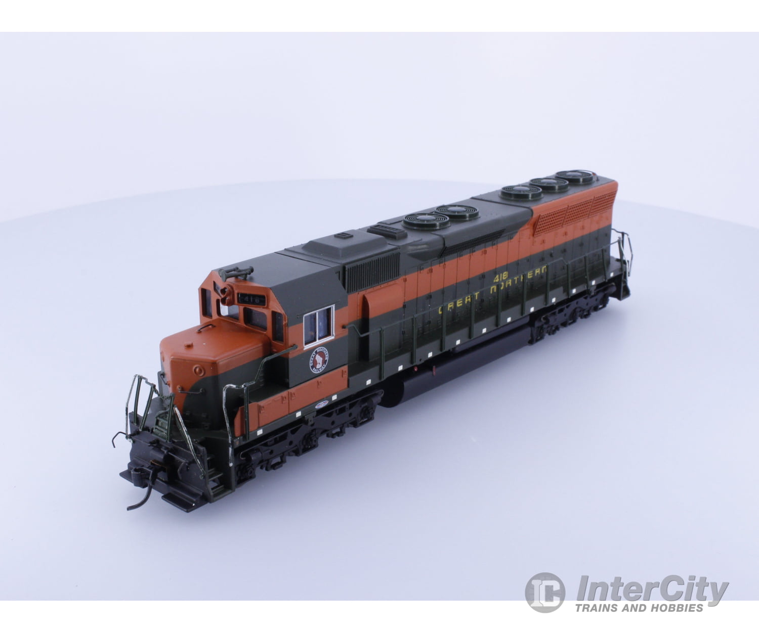 Spectrum 11627 HO EMD SD45 Great Northern (GN) 418 Analog DC Locomotives