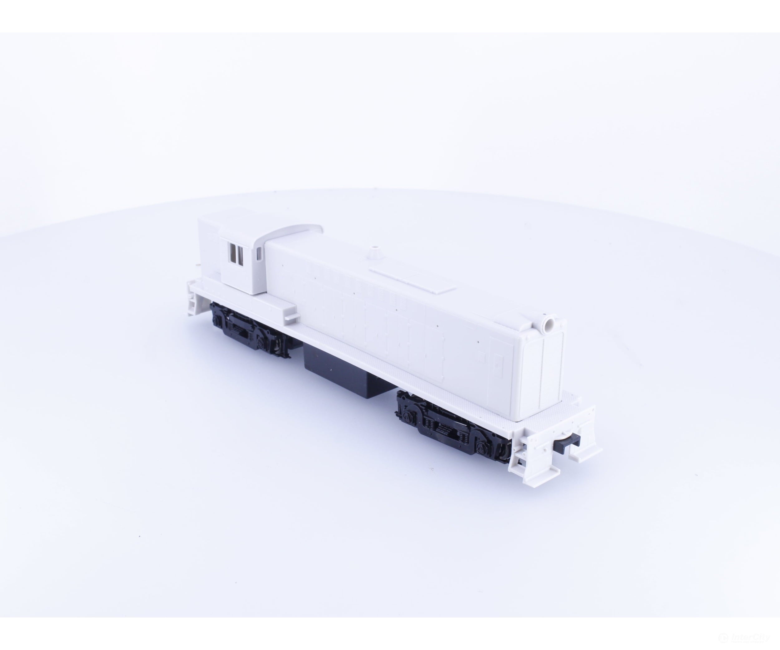 Stewart Hobbies 4500 HO Baldwin DS4-4-1000 RS-12 Diesel Locomotive Undecorated Analog DC - Locomotives