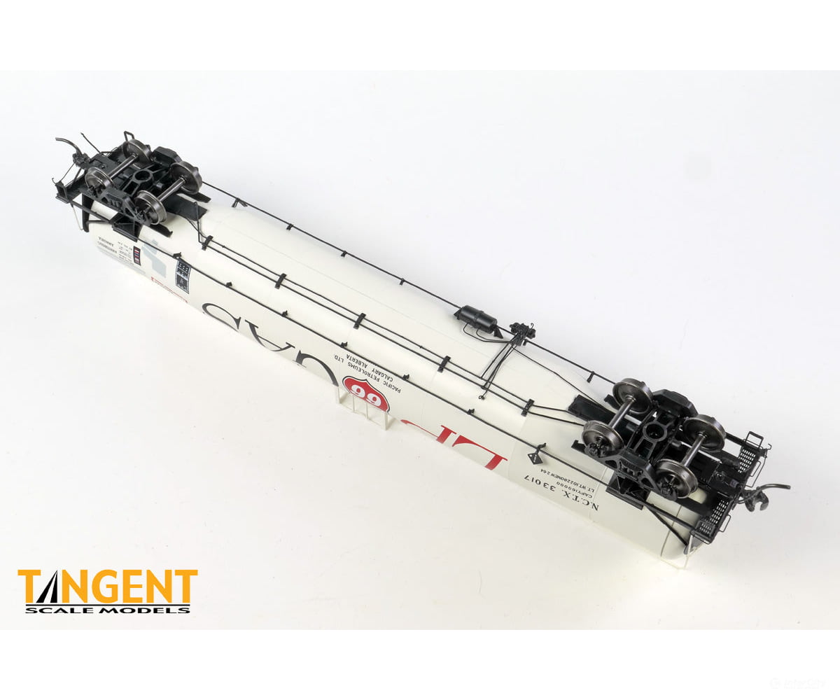 Tangent 31163-02 HO NCTX “Pacific 66 Calgary AB” 1979+ NACC 1963 Design 33,000 Gallon Dual Diameter LPG/AA Tank Car